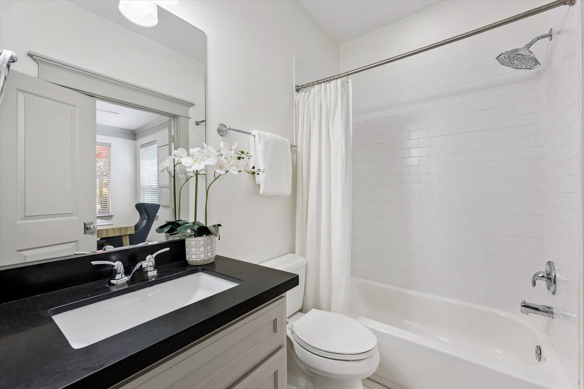548 Allston Street Property Photo 28