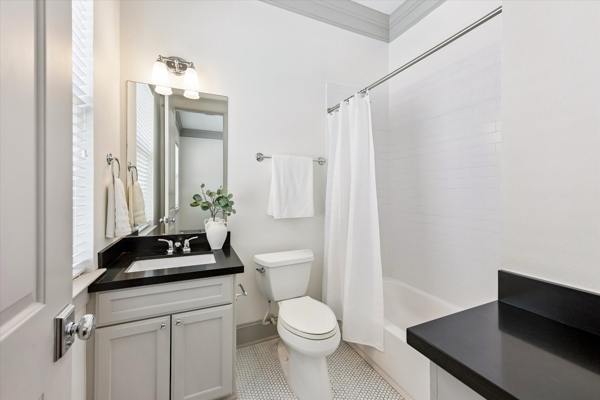 548 Allston Street Property Photo 30