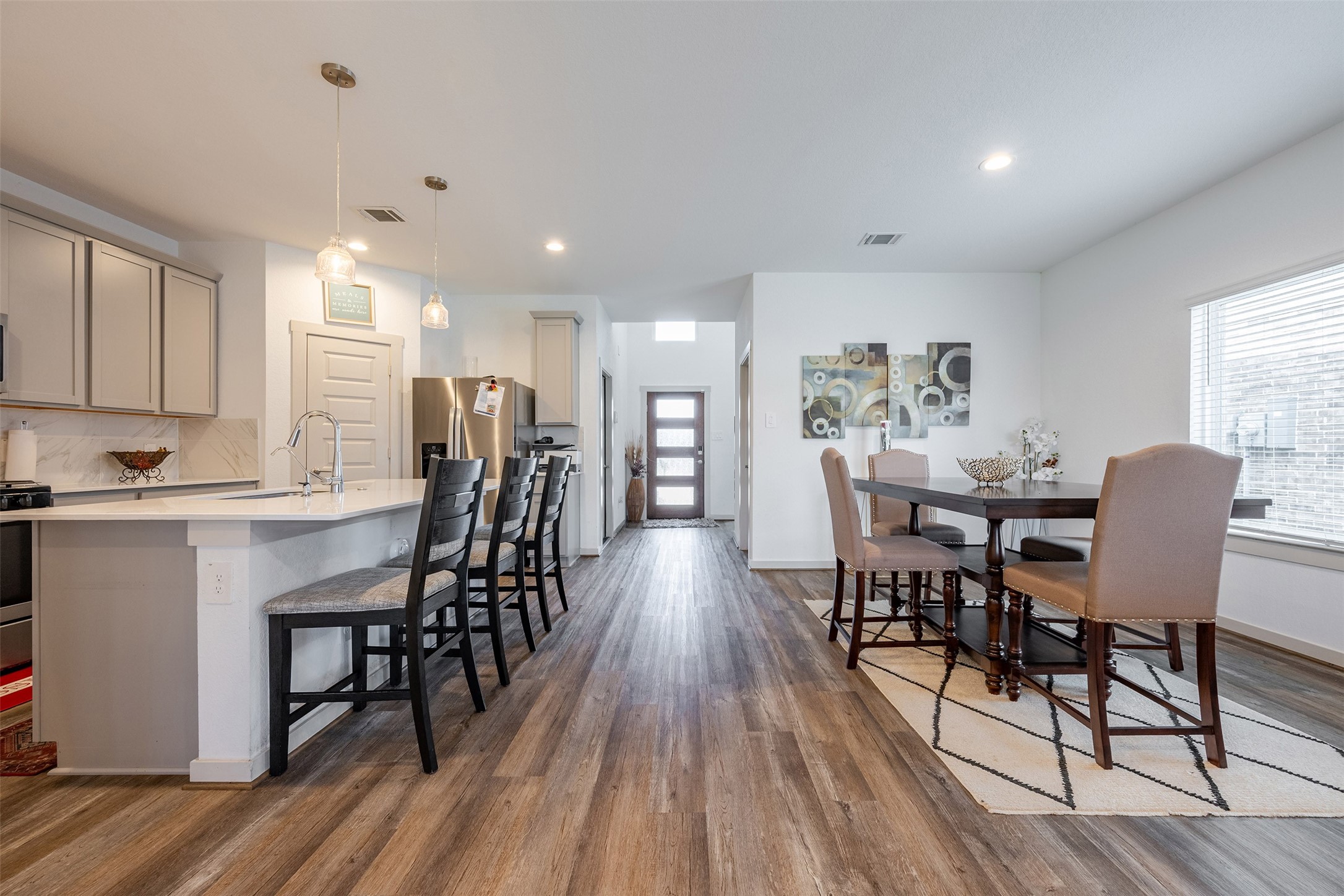 19014 Norbury Park Lane Property Photo 4