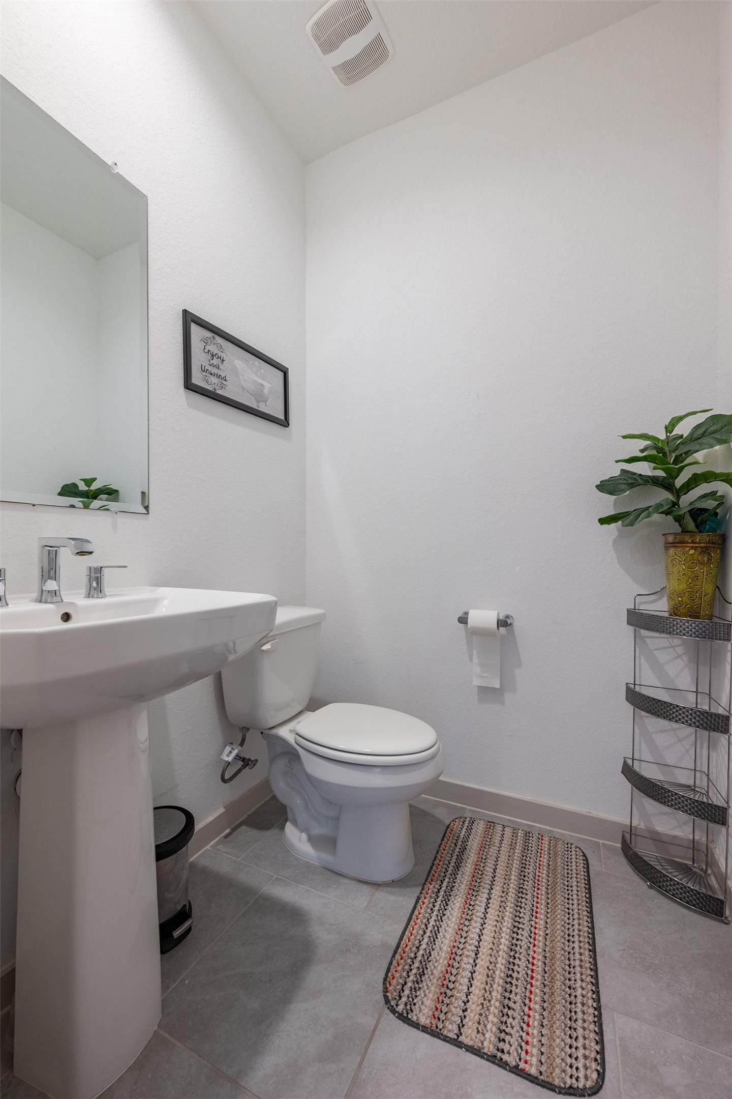 19014 Norbury Park Lane Property Photo 11