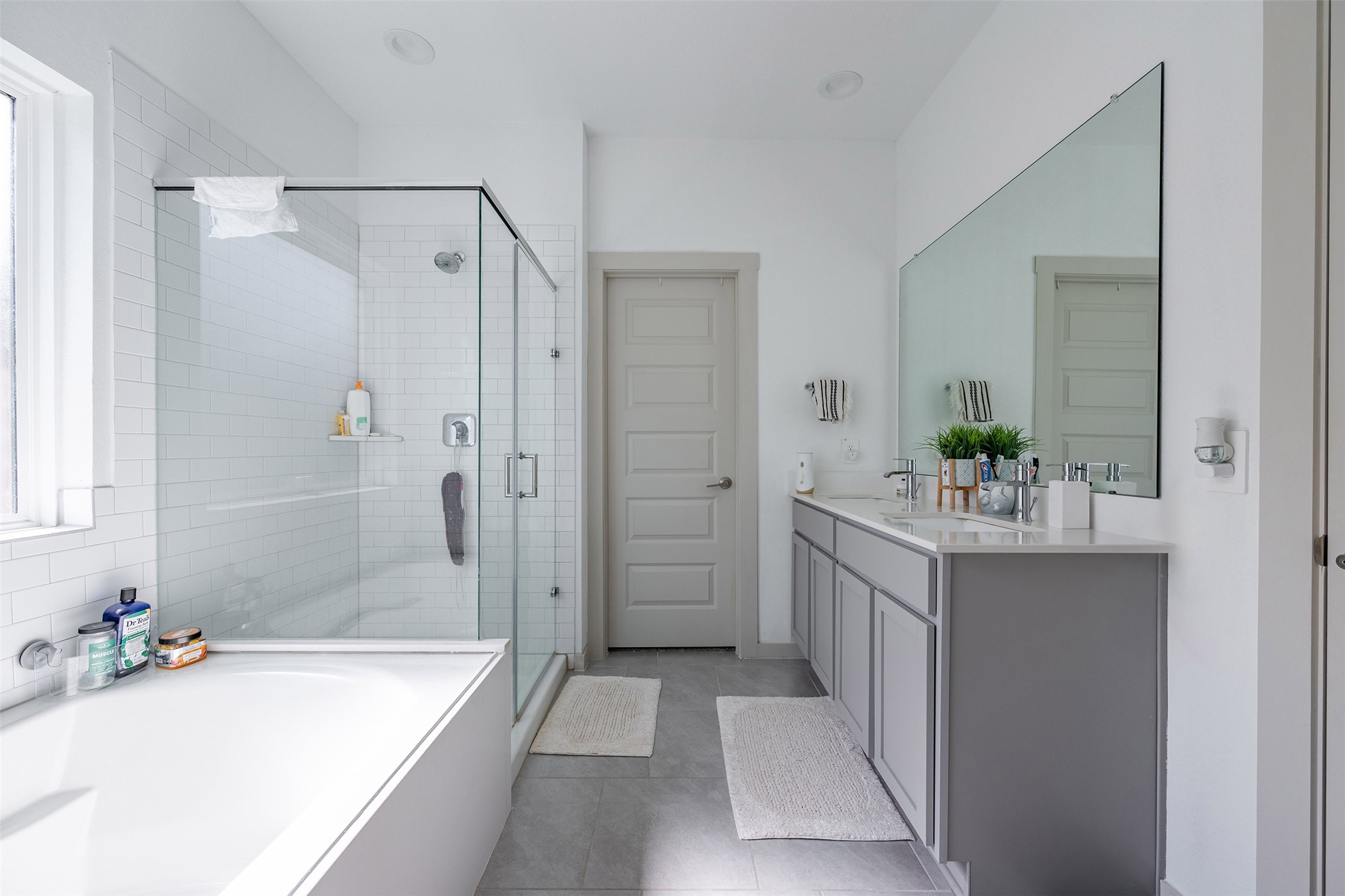 19014 Norbury Park Lane Property Photo 13