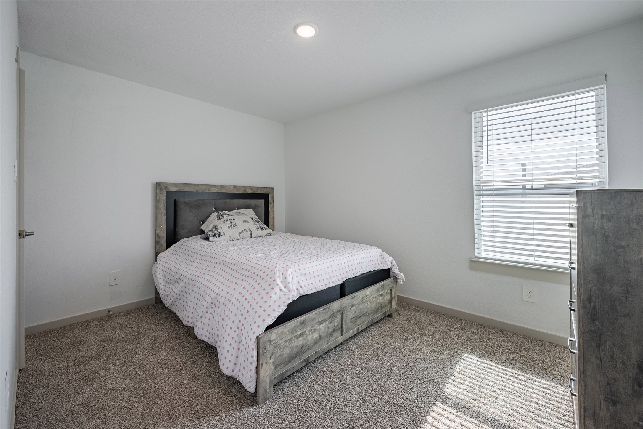 19014 Norbury Park Lane Property Photo 23