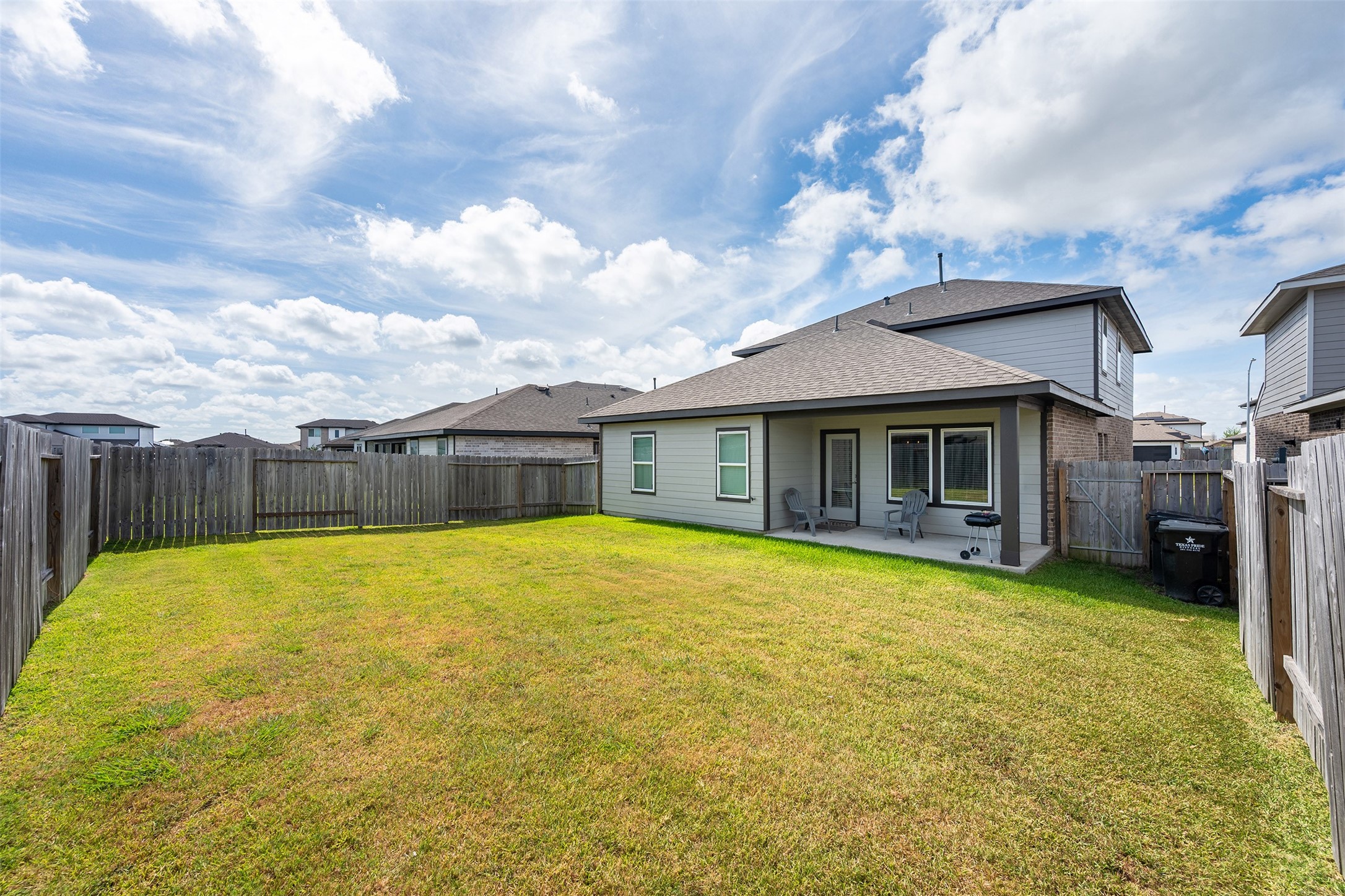 19014 Norbury Park Lane Property Photo 27