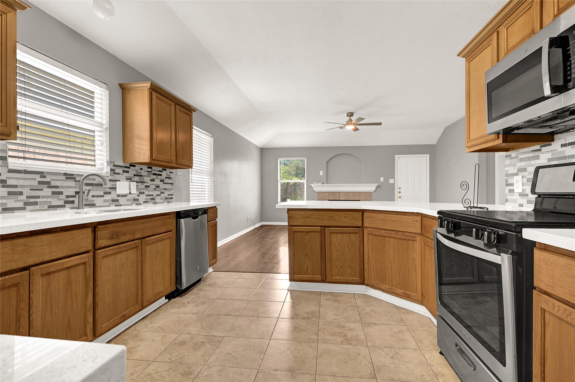 21630 Trilby Way Property Photo 9