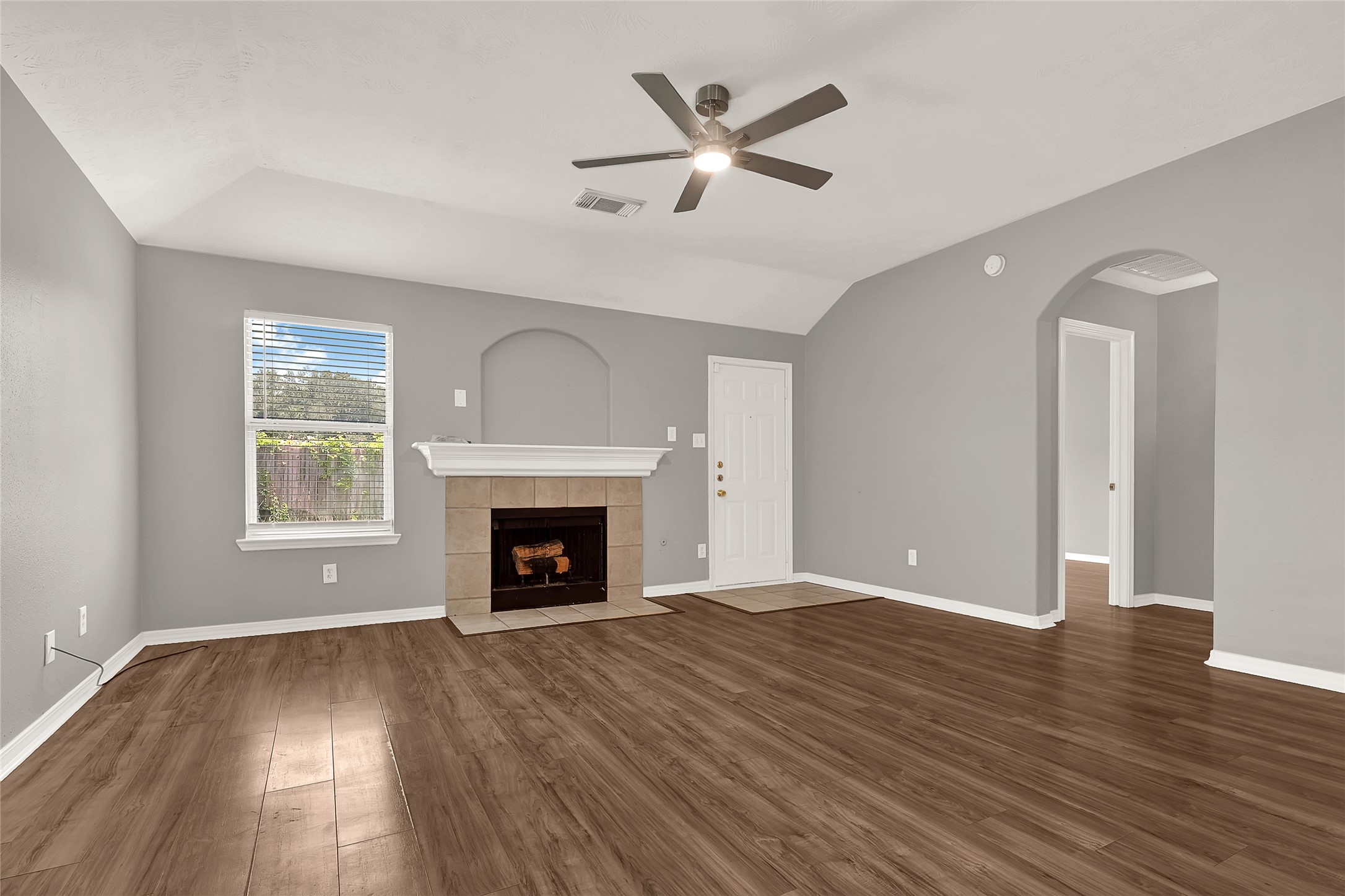 21630 Trilby Way Property Photo 10