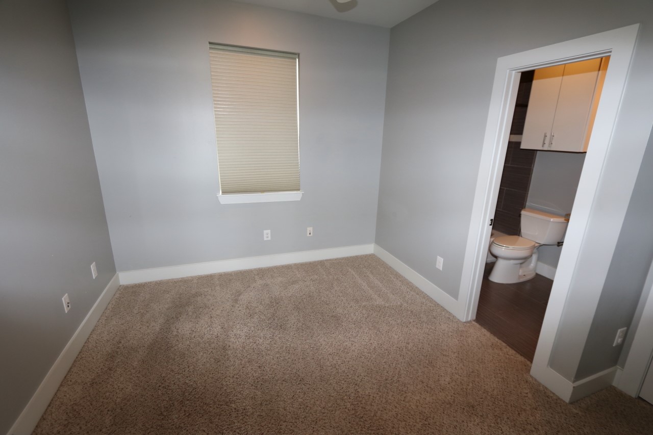 2103 Hadley Street Property Photo 10