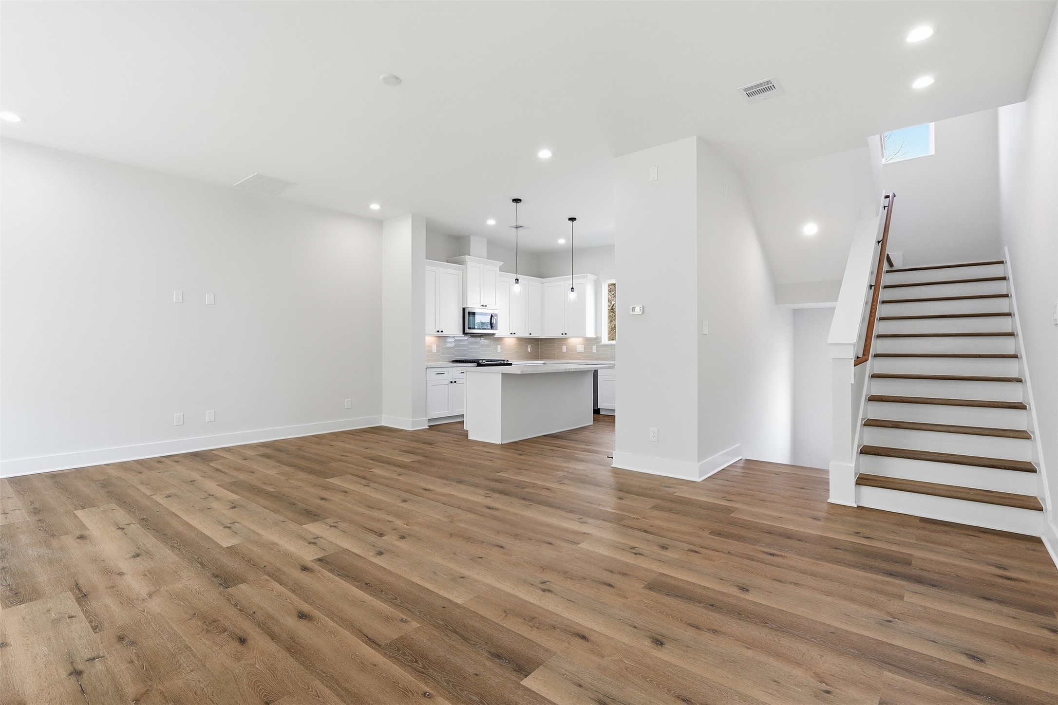 9405 Hammerly Boulevard B Property Photo 8