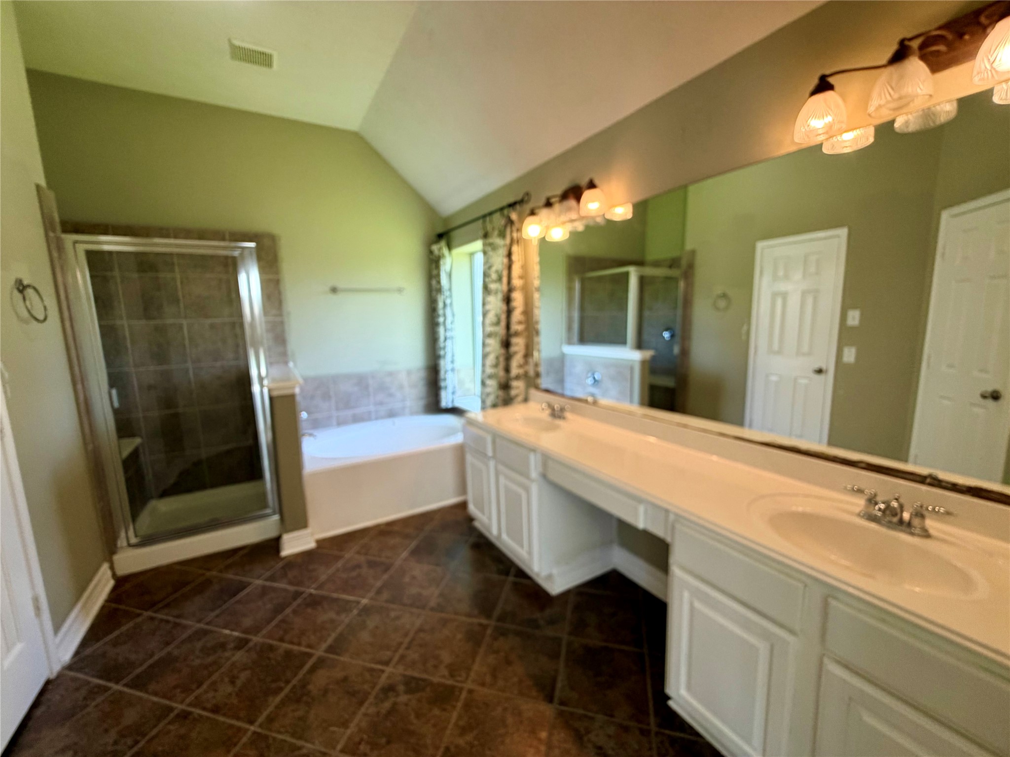 21003 Prairie Green Court Property Photo 13