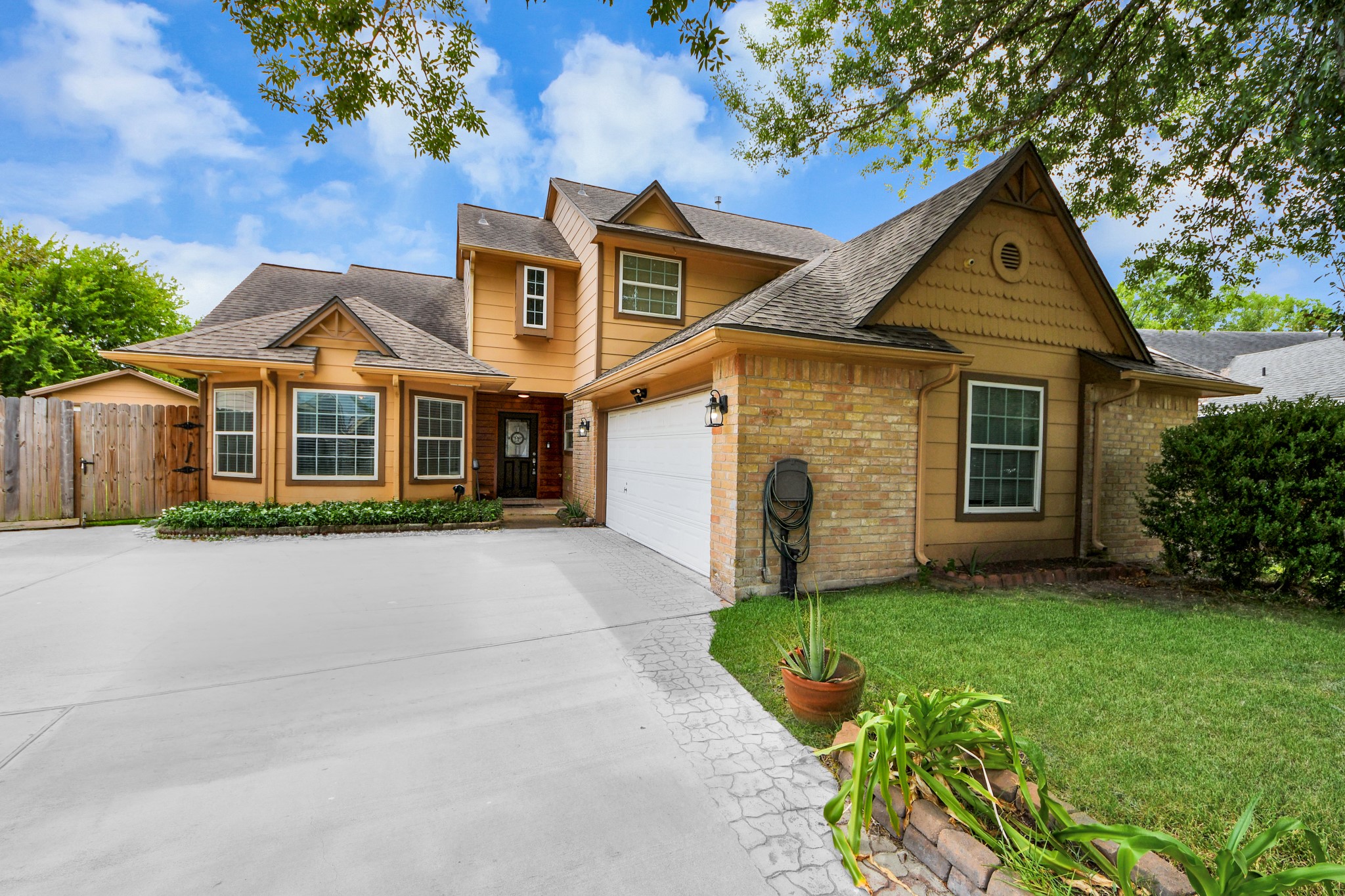 12303 Gambit Dr Property Photo 1