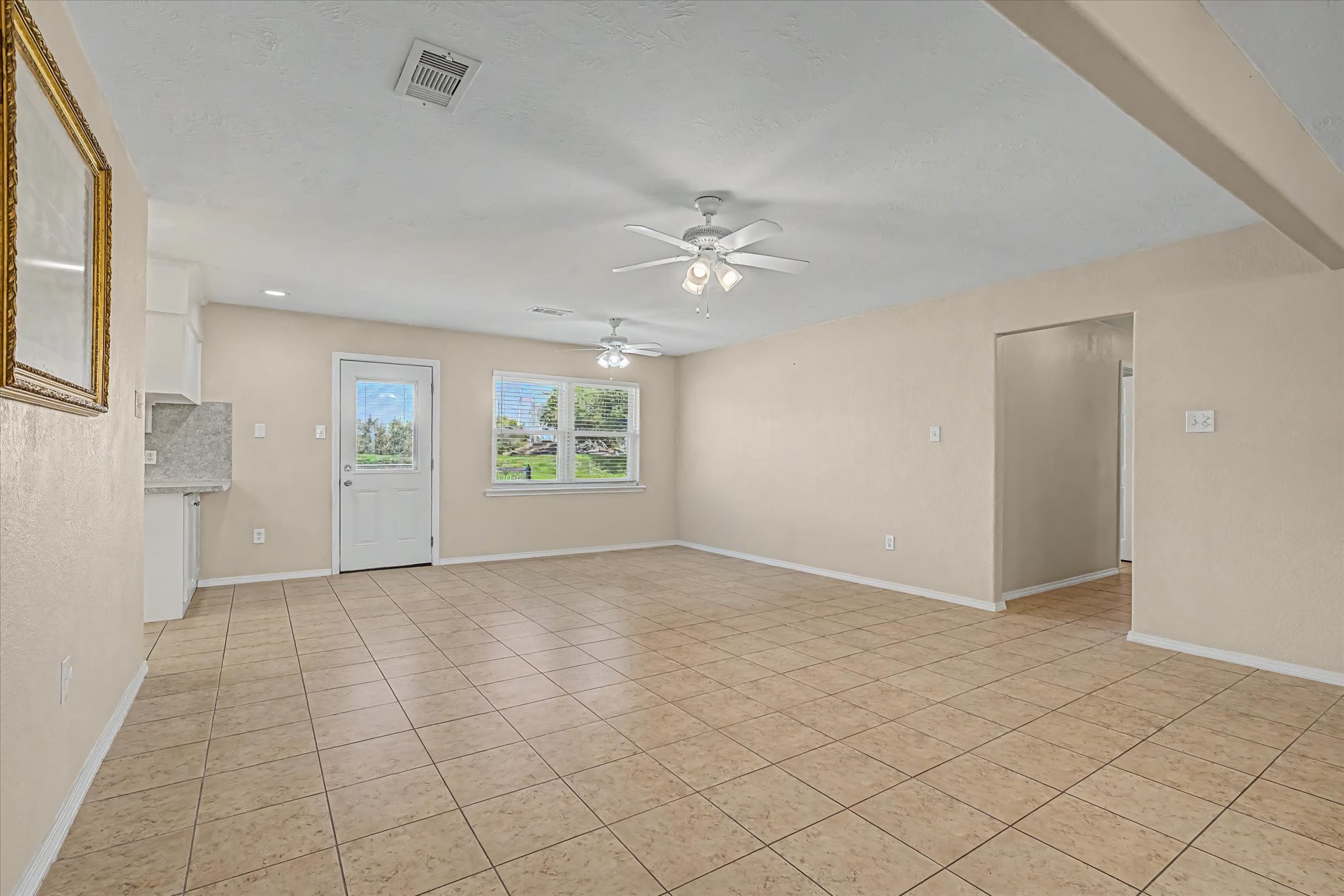 827 Pickney Avenue Property Photo 9