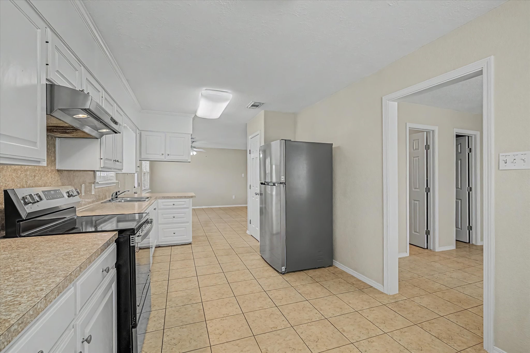 827 Pickney Avenue Property Photo 15