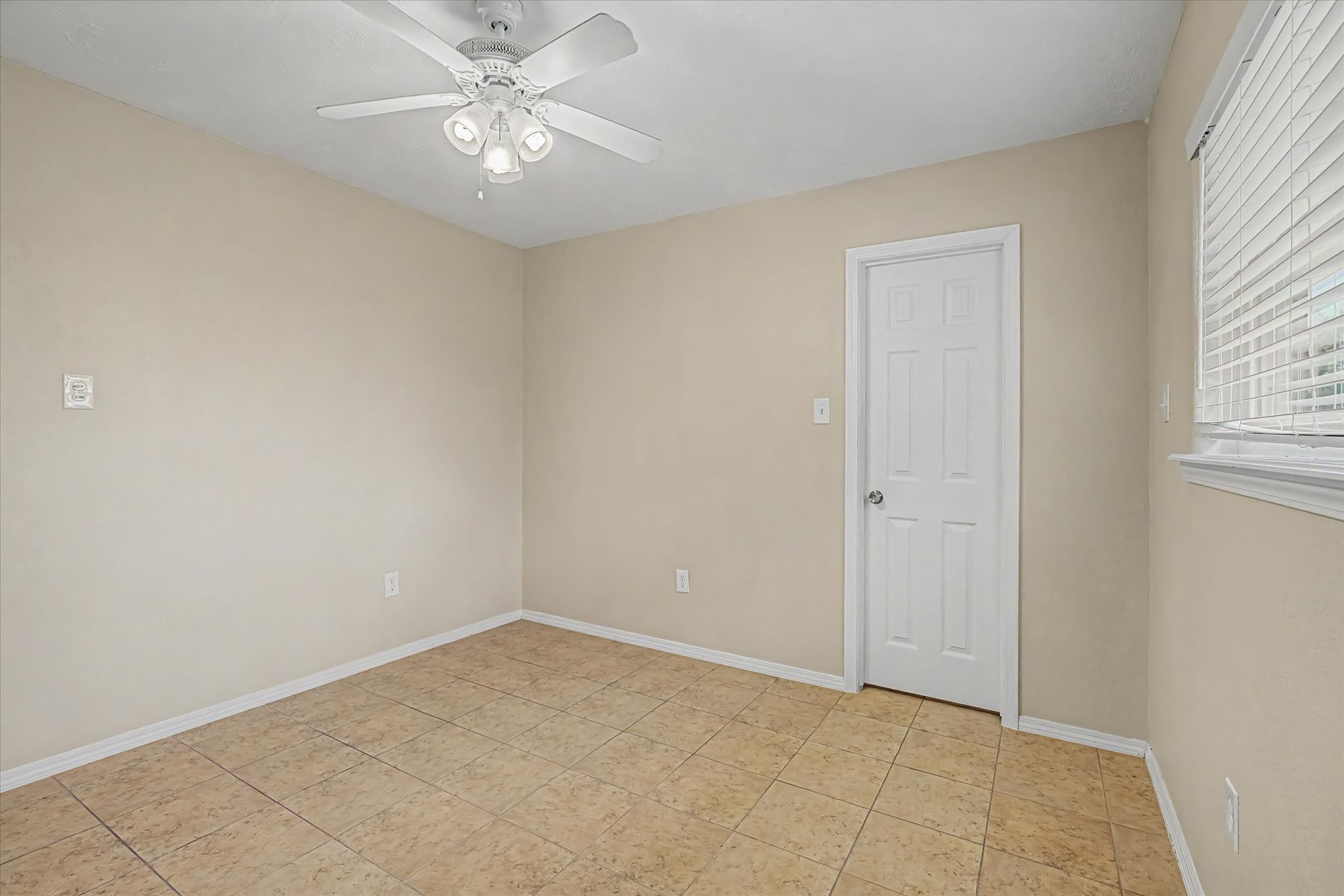 827 Pickney Avenue Property Photo 30