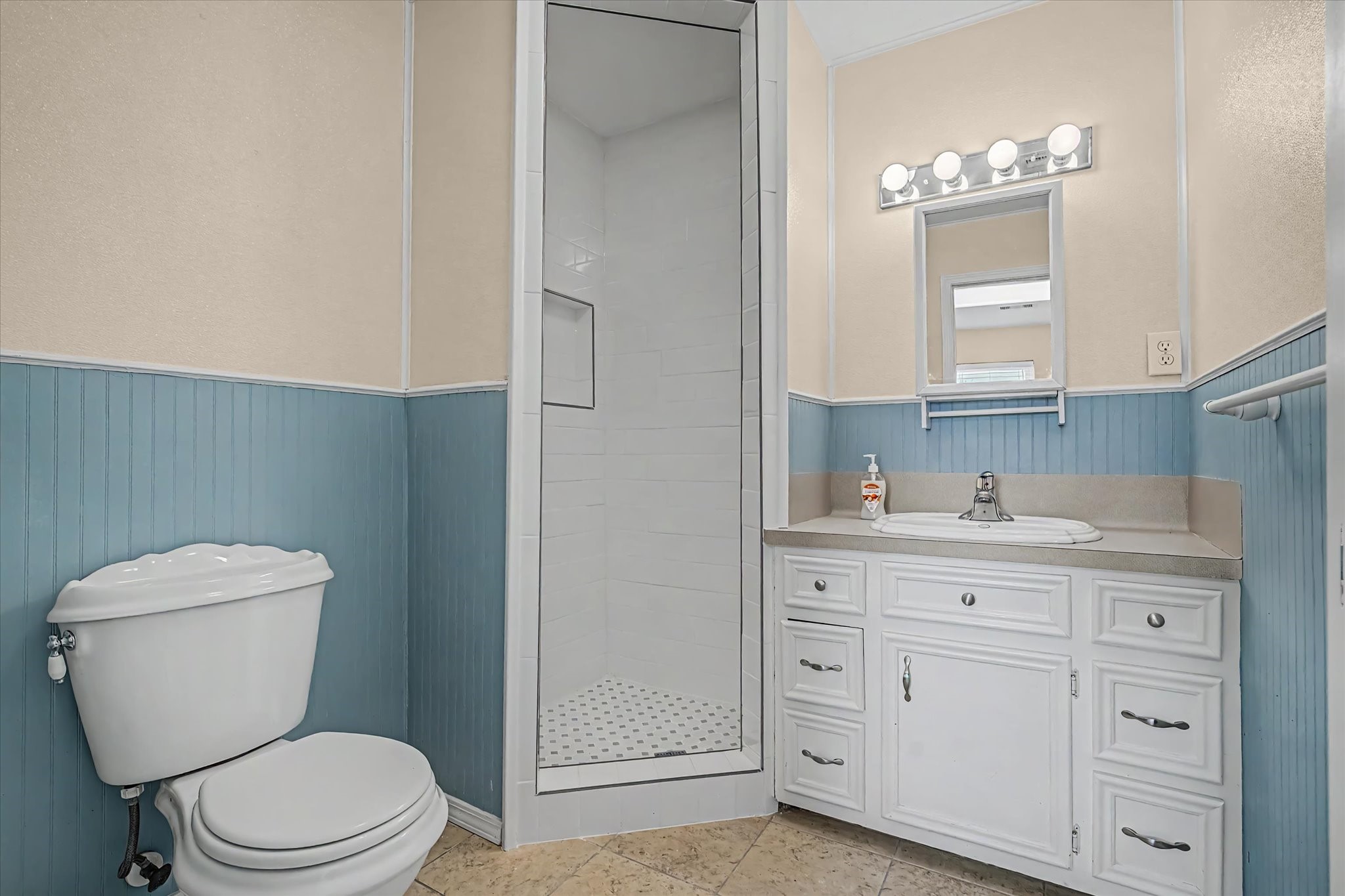 827 Pickney Avenue Property Photo 35