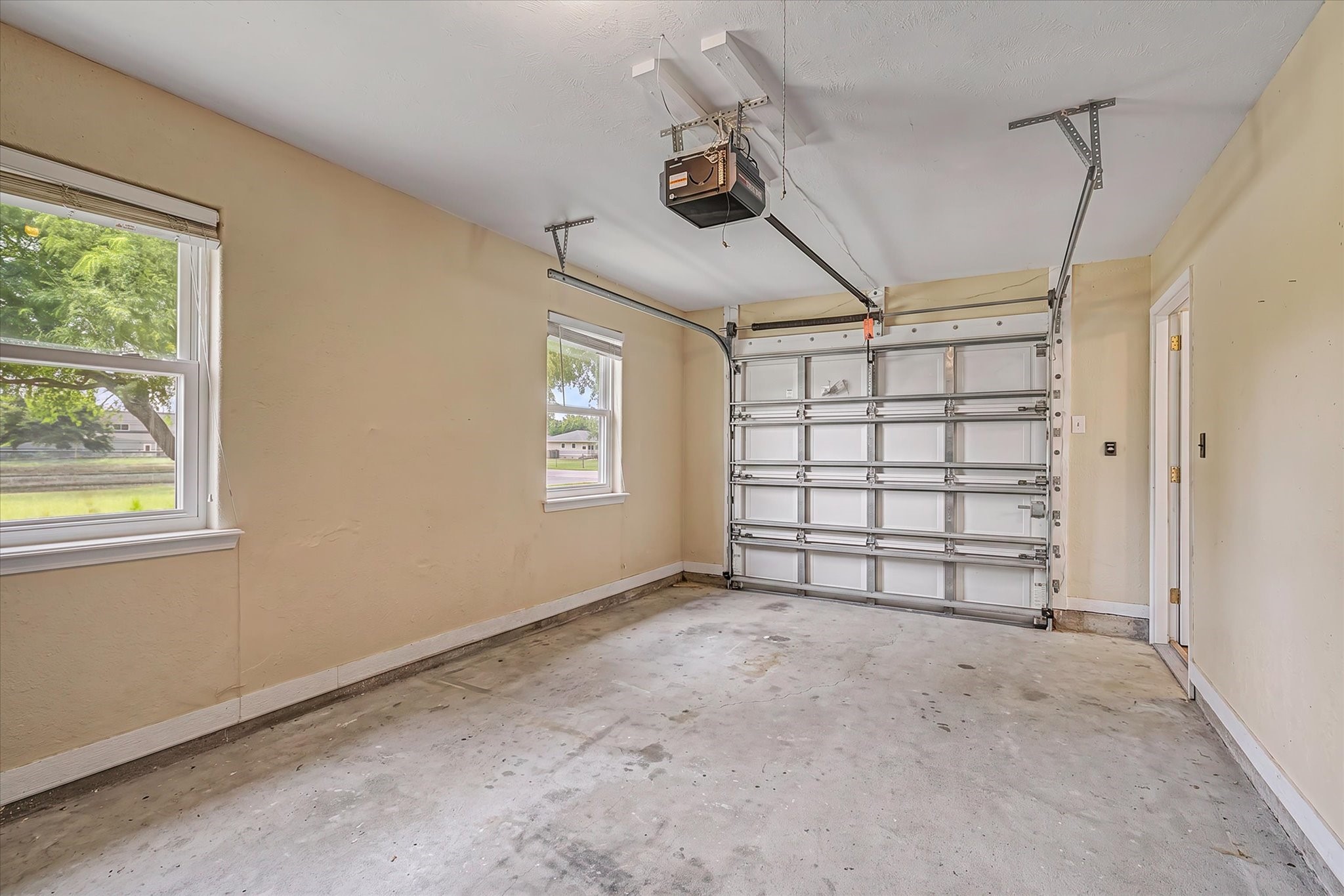 827 Pickney Avenue Property Photo 38