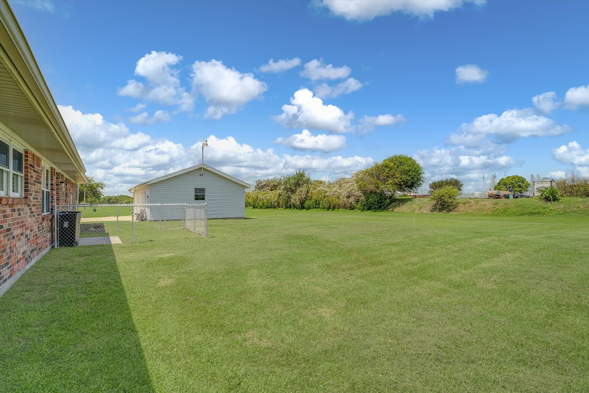 827 Pickney Avenue Property Photo 45