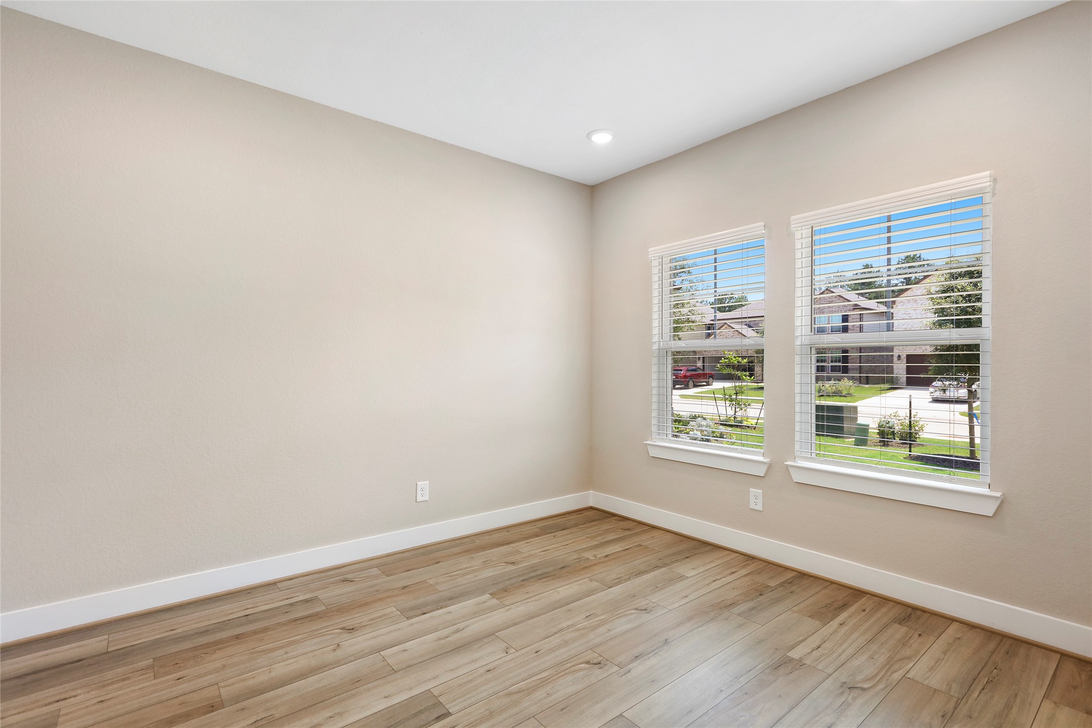 2013 Woodland Pine Court Property Photo 5