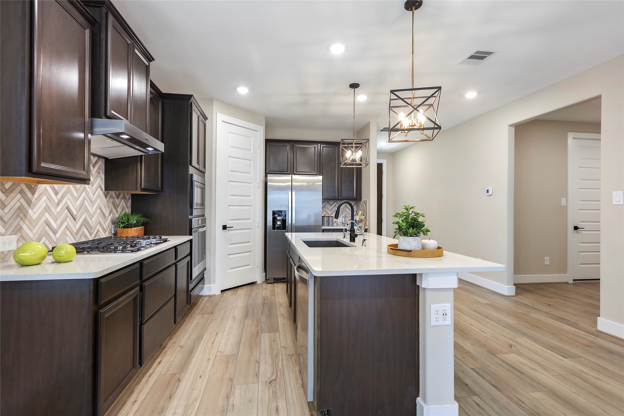 2013 Woodland Pine Court Property Photo 6