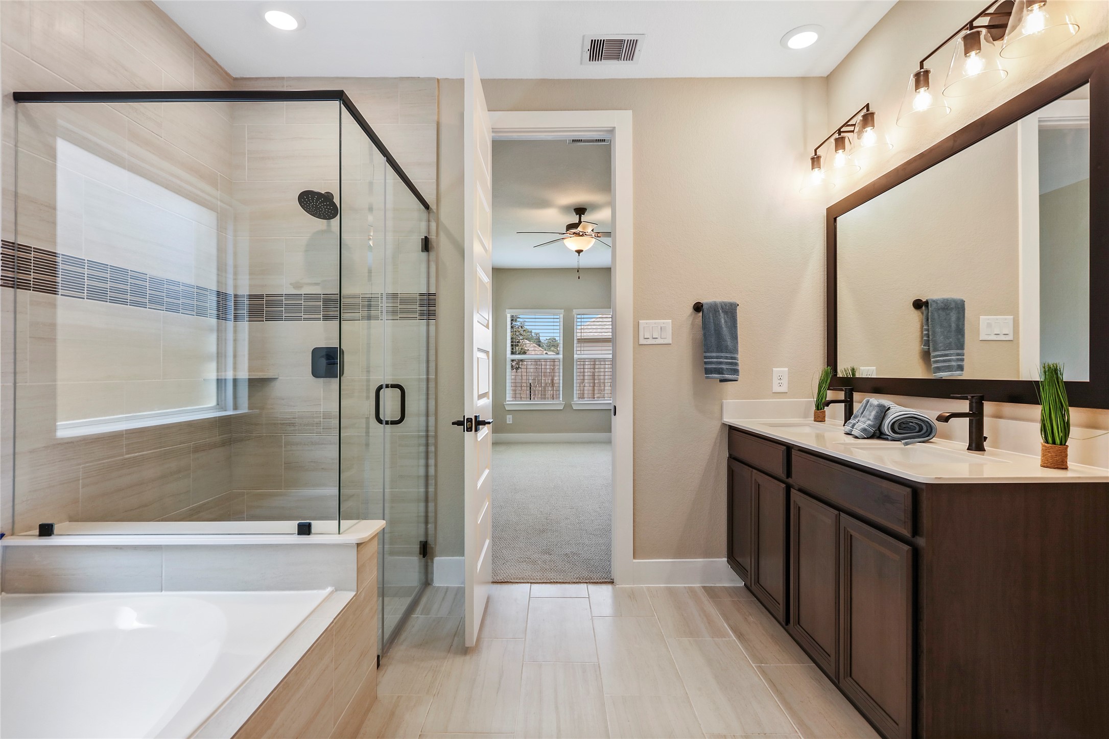 2013 Woodland Pine Court Property Photo 24