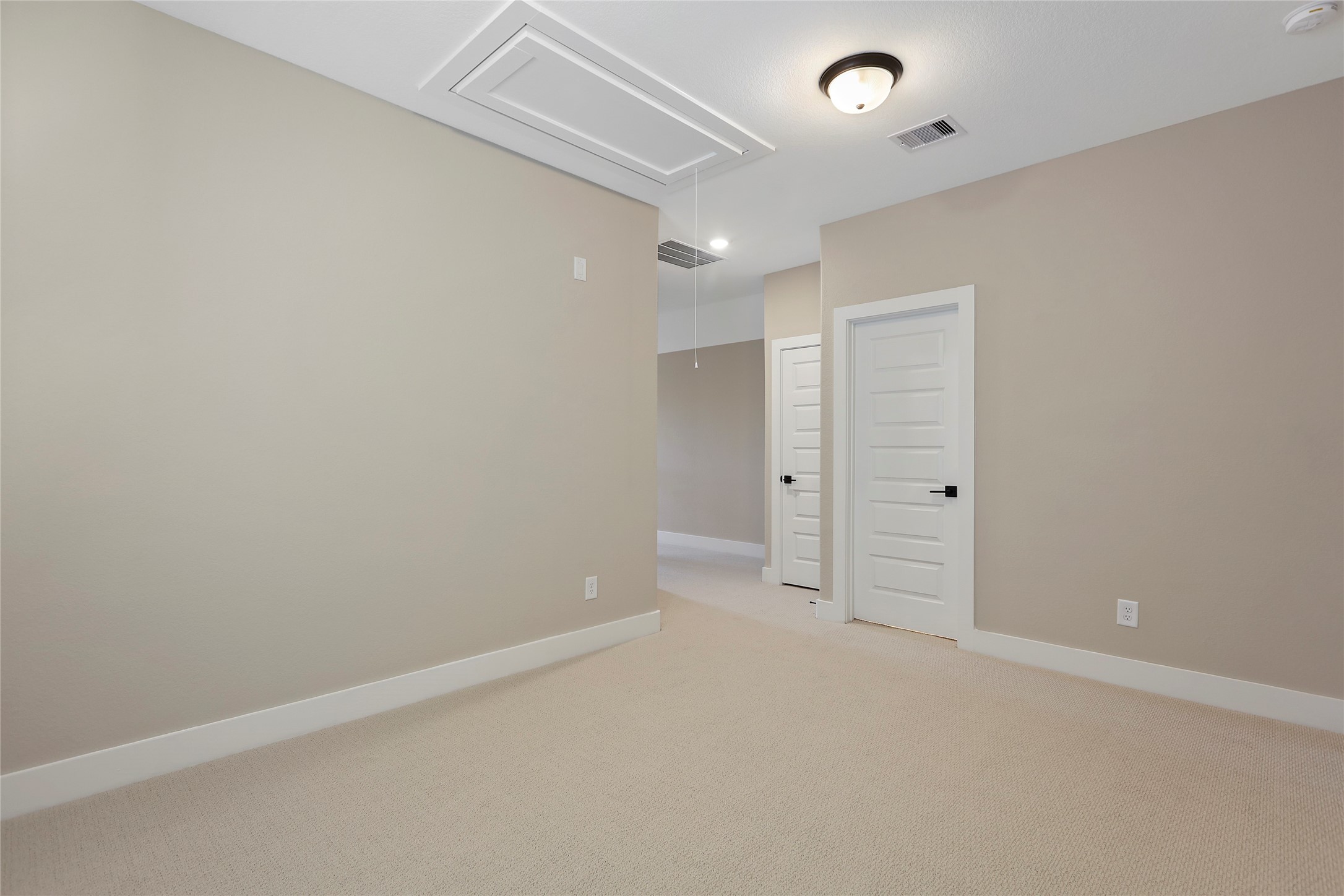 2013 Woodland Pine Court Property Photo 30