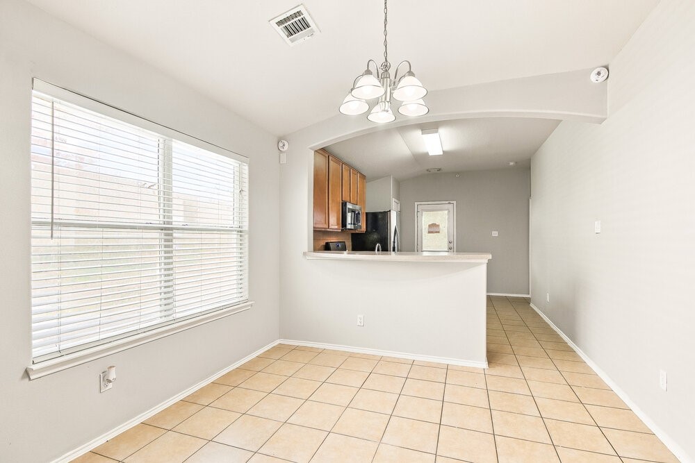 20110 Pinto Ridge Drive Property Photo 5