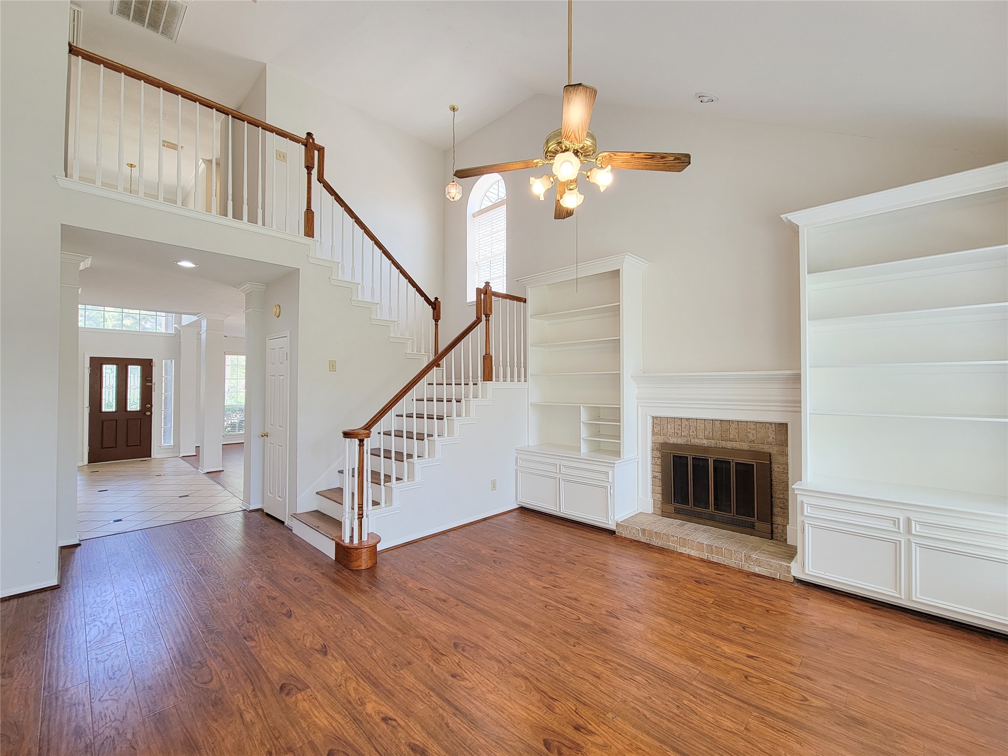 17403 Canyon Knoll Drive Property Photo 11