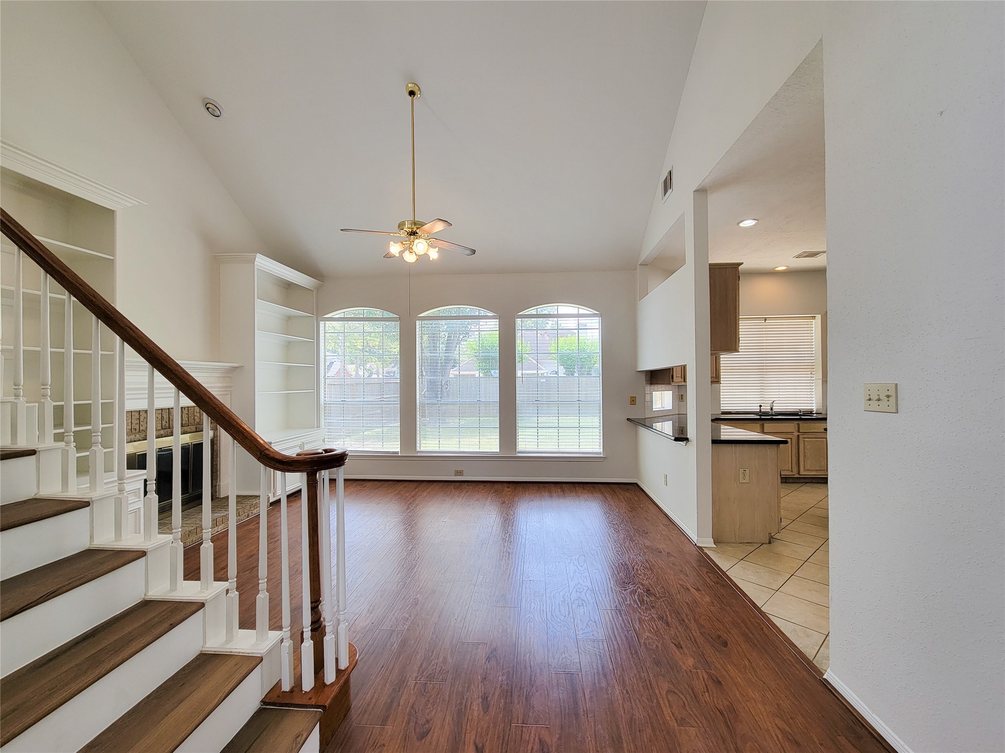 17403 Canyon Knoll Drive Property Photo 13