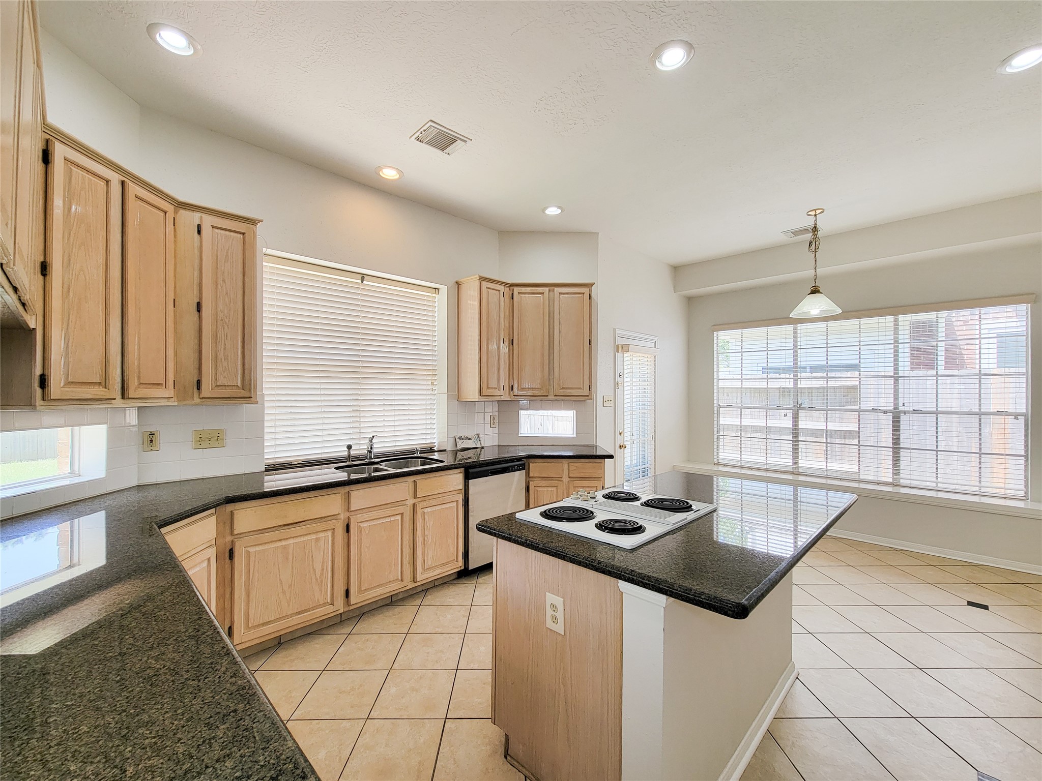 17403 Canyon Knoll Drive Property Photo 16
