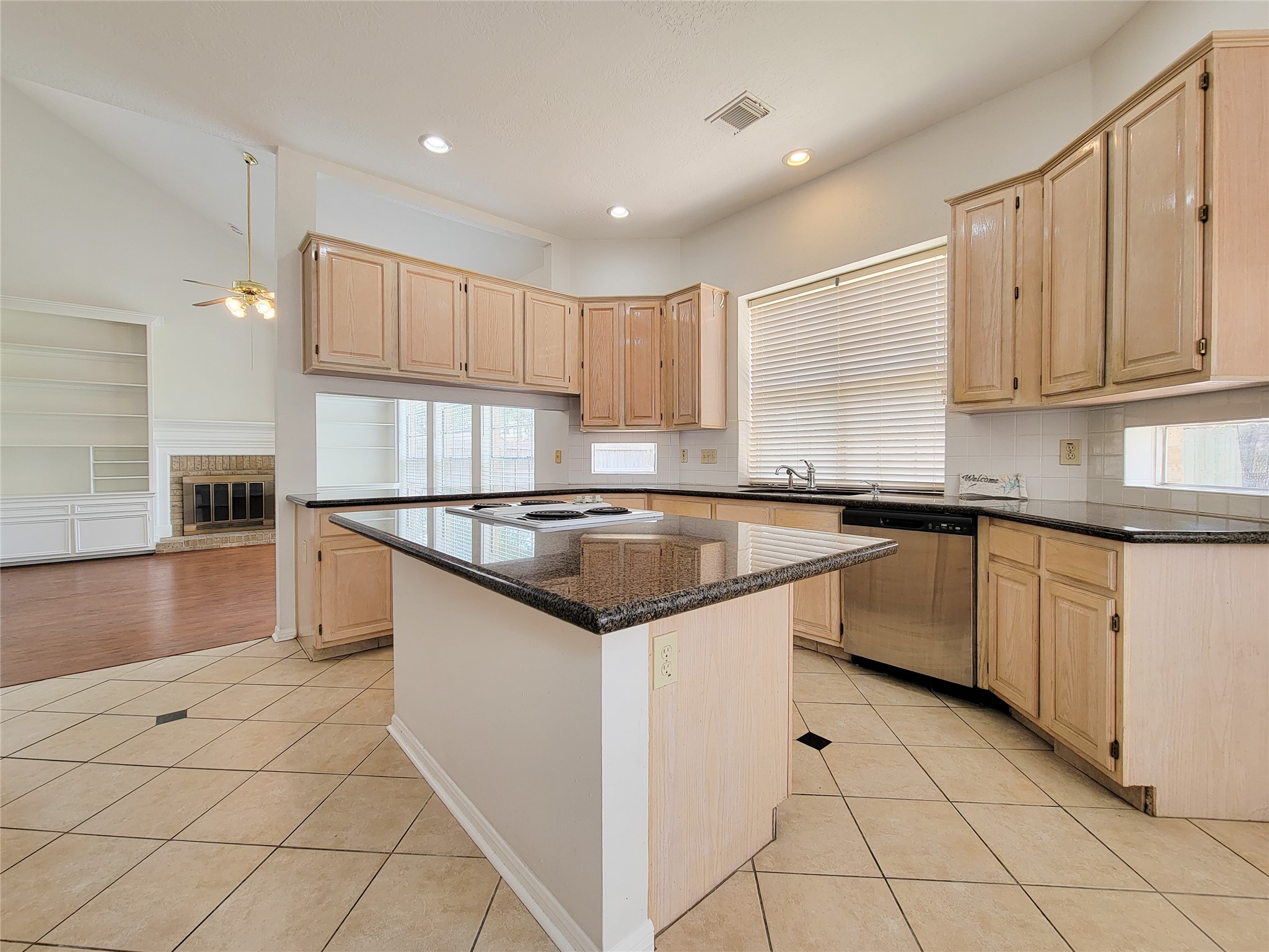 17403 Canyon Knoll Drive Property Photo 18