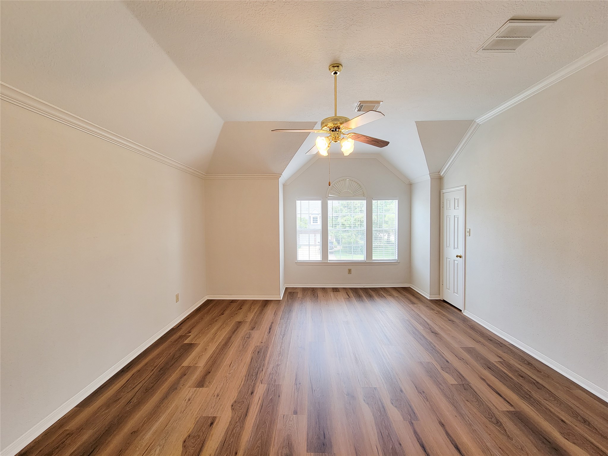 17403 Canyon Knoll Drive Property Photo 25