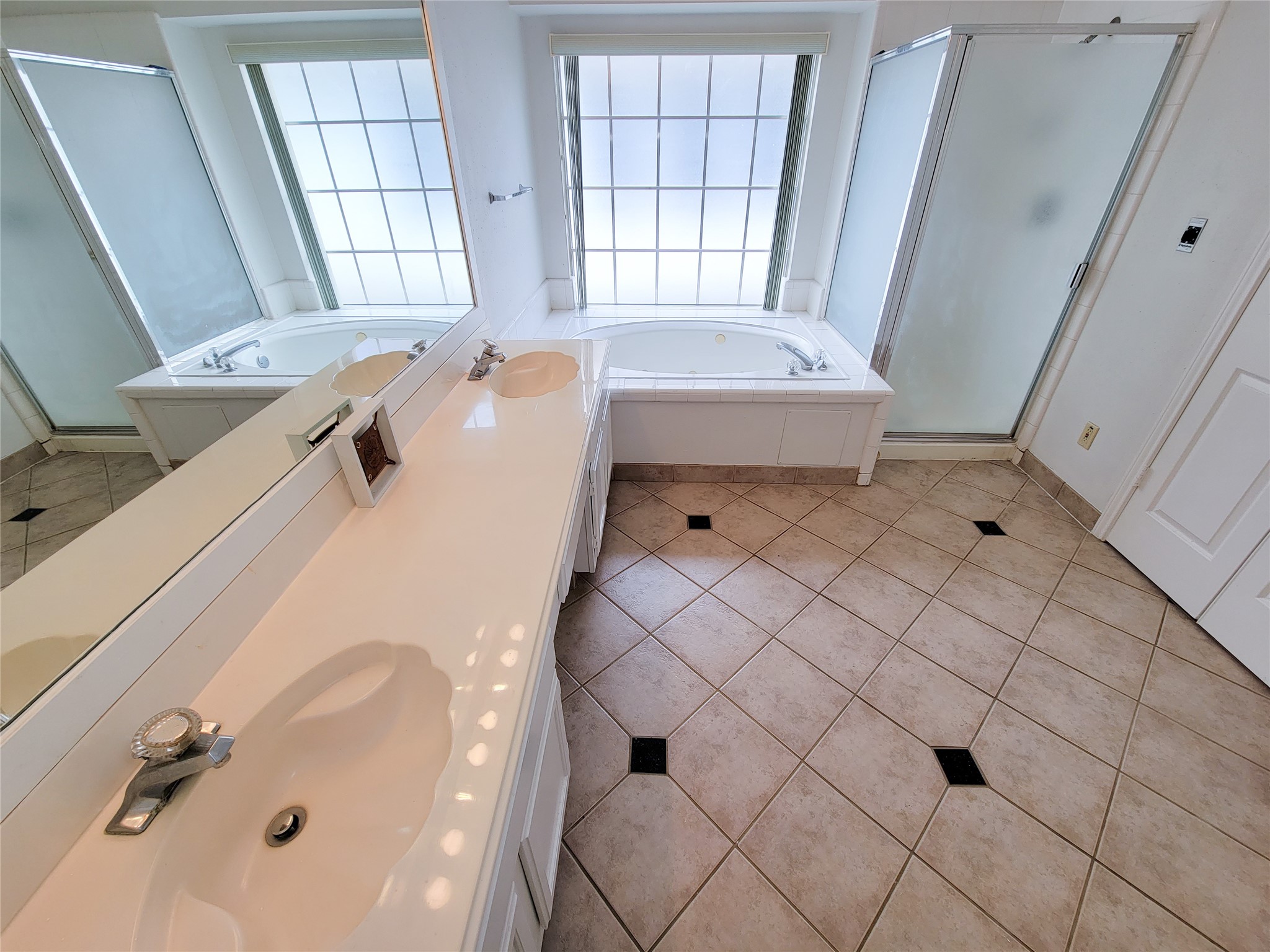 17403 Canyon Knoll Drive Property Photo 27