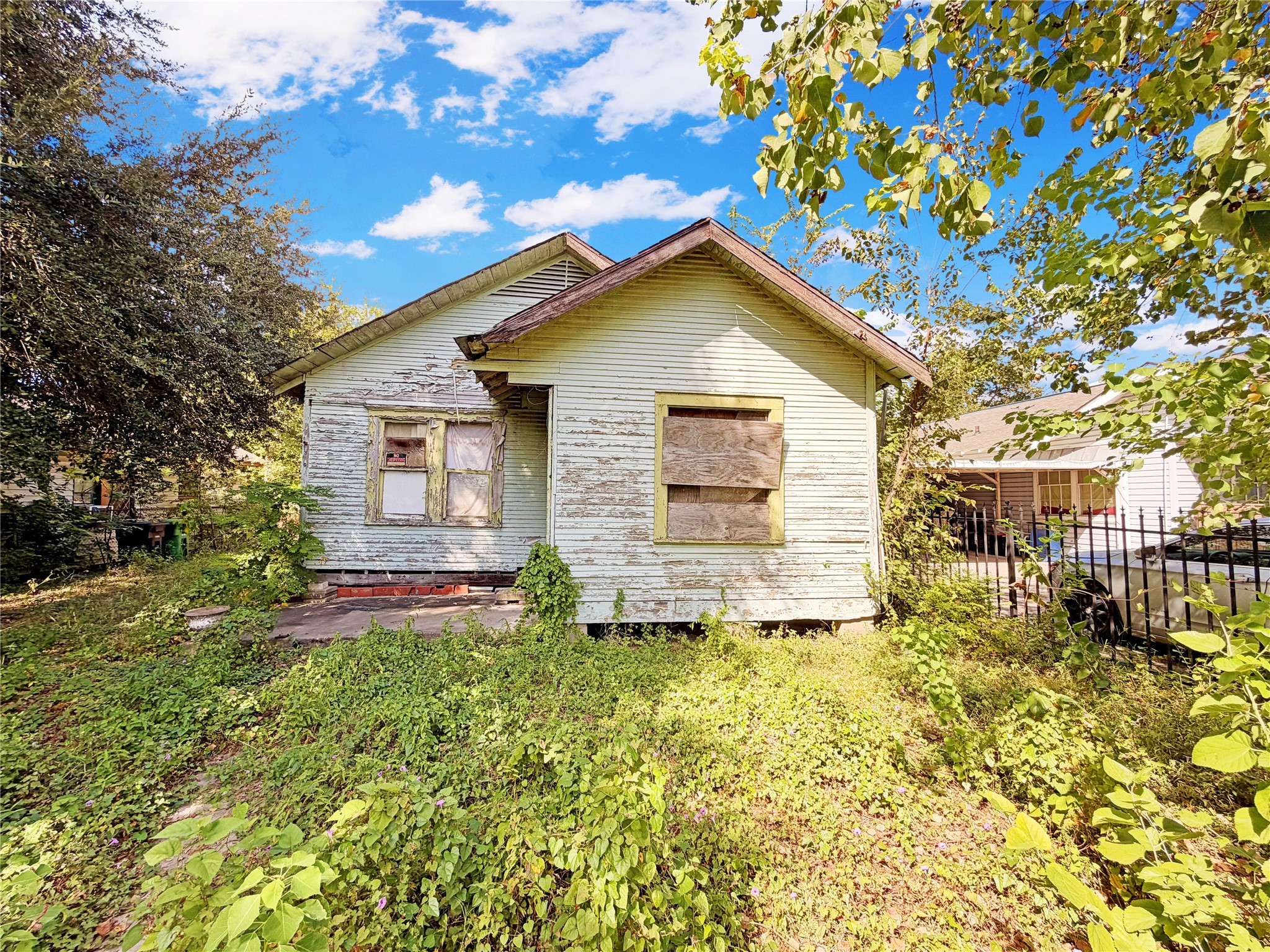 620 Hahlo Street Property Photo 1