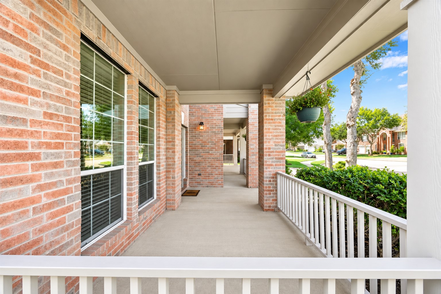 8126 Buffalo Springs Court Property Photo 3