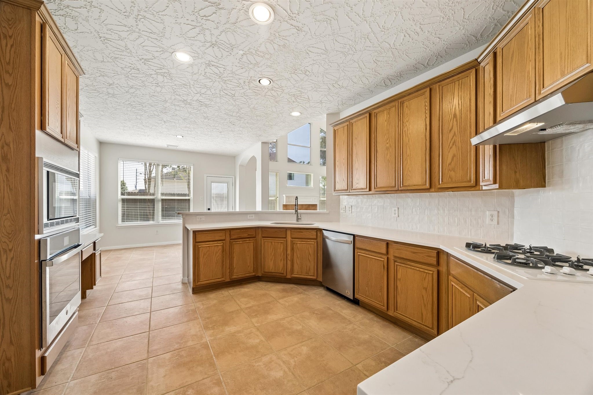 8126 Buffalo Springs Court Property Photo 10