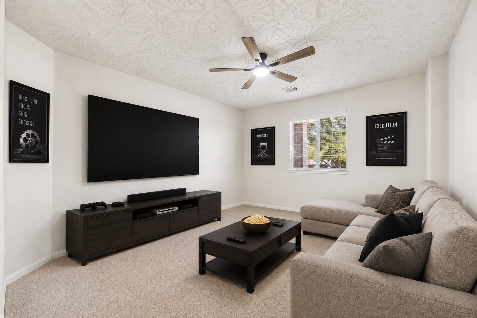 8126 Buffalo Springs Court Property Photo 17