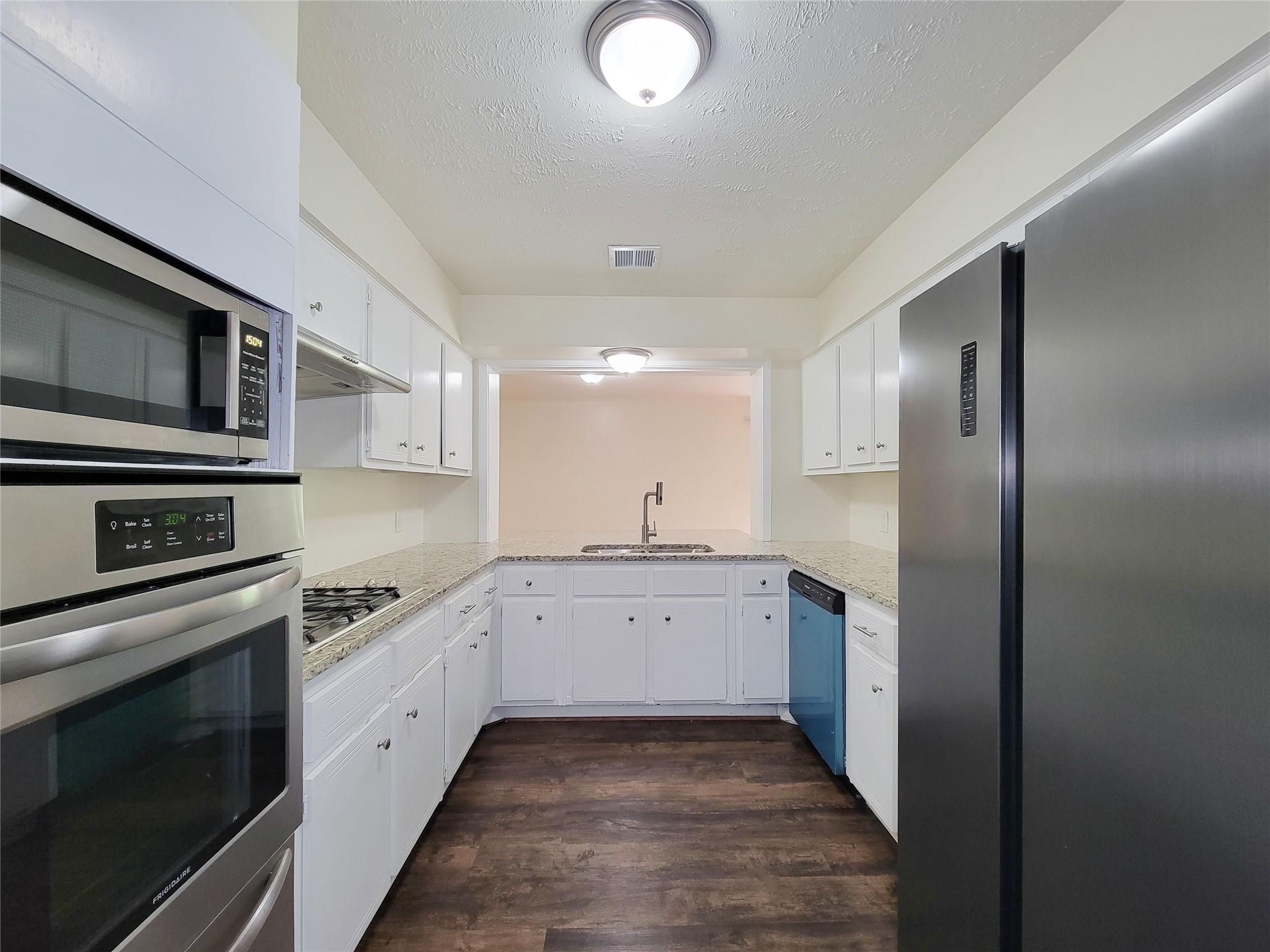 7426 Navasota Street Property Photo 12