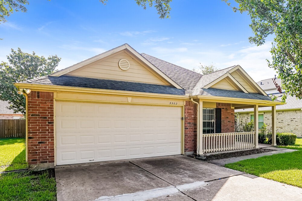 3502 Wheatmeadow Lane Property Photo 3