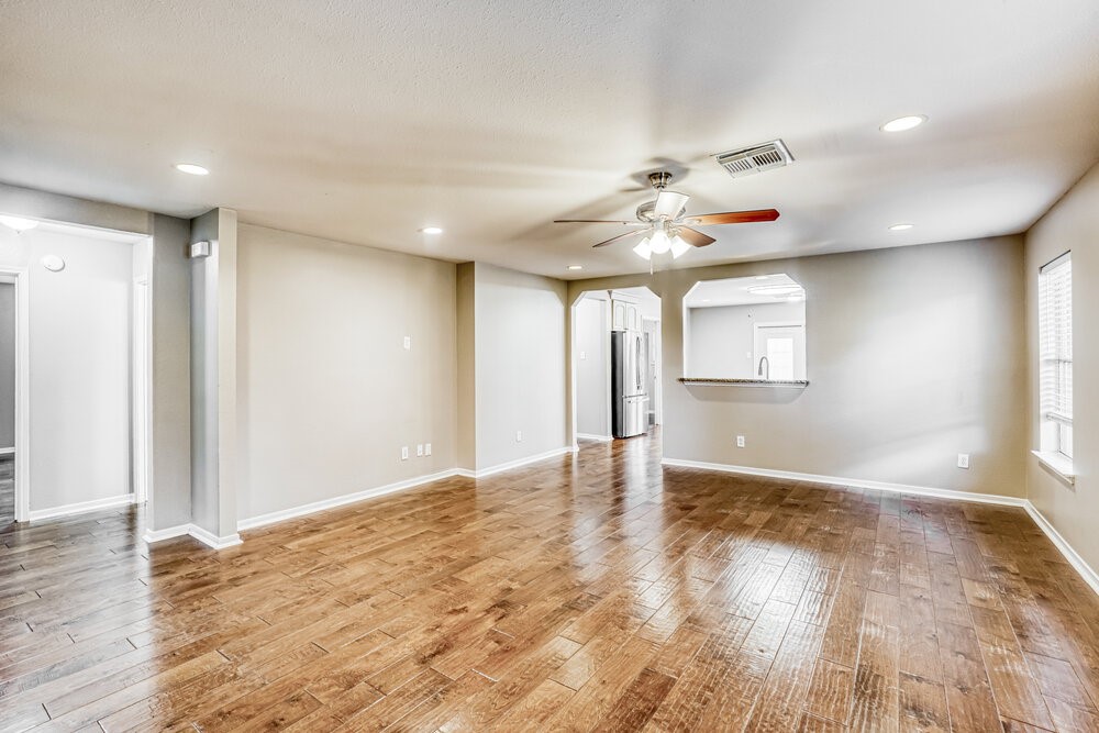 3502 Wheatmeadow Lane Property Photo 4
