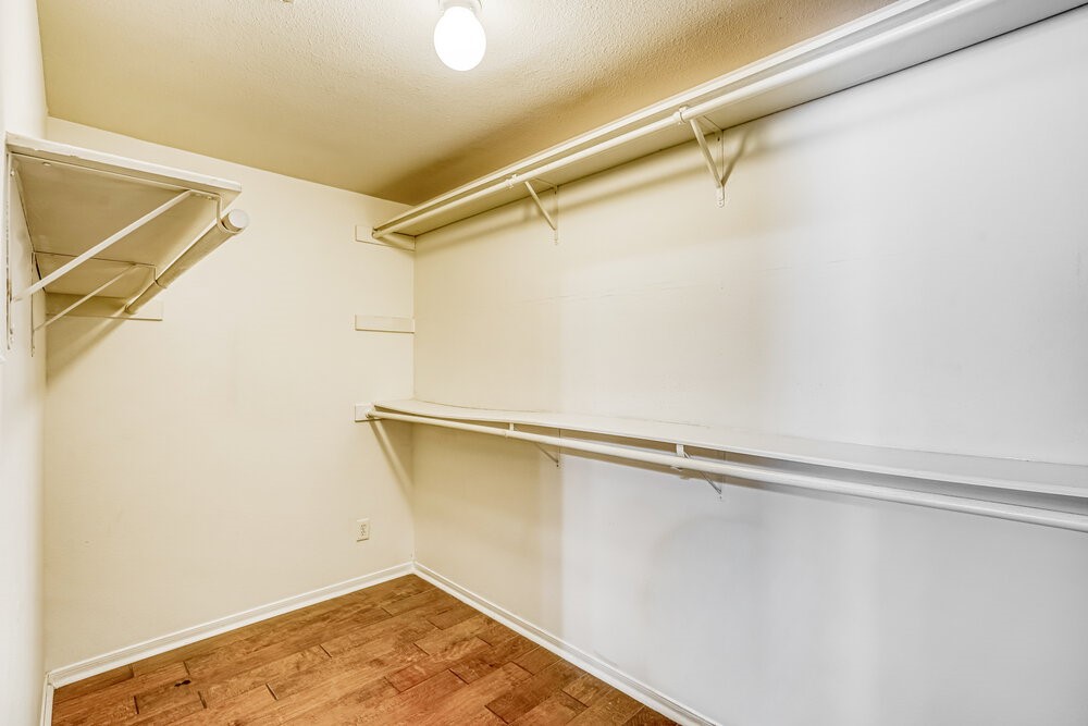 3502 Wheatmeadow Lane Property Photo 12