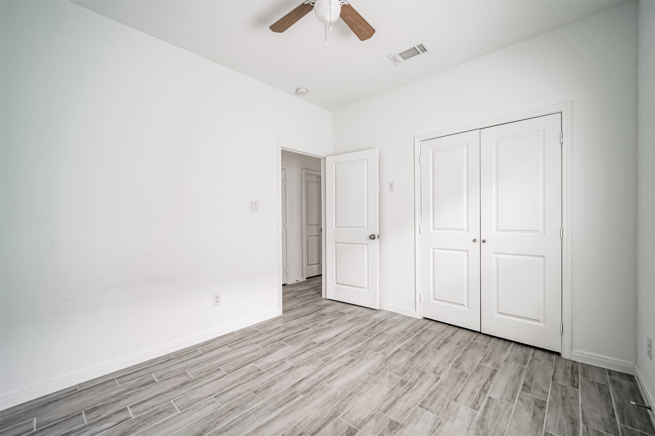 16888 Kempwood Property Photo 21