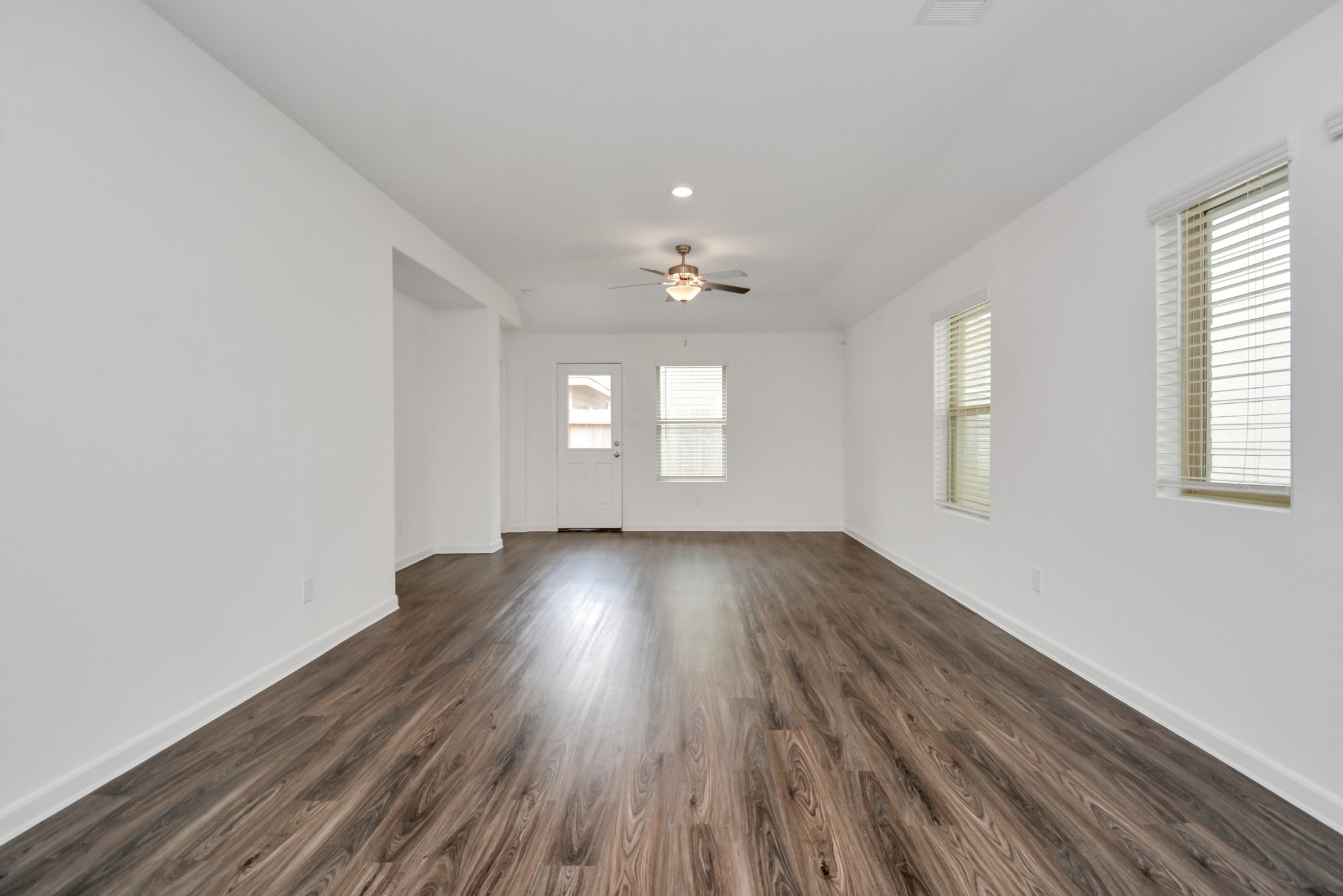 15826 Menlow Bend Drive Property Photo 13