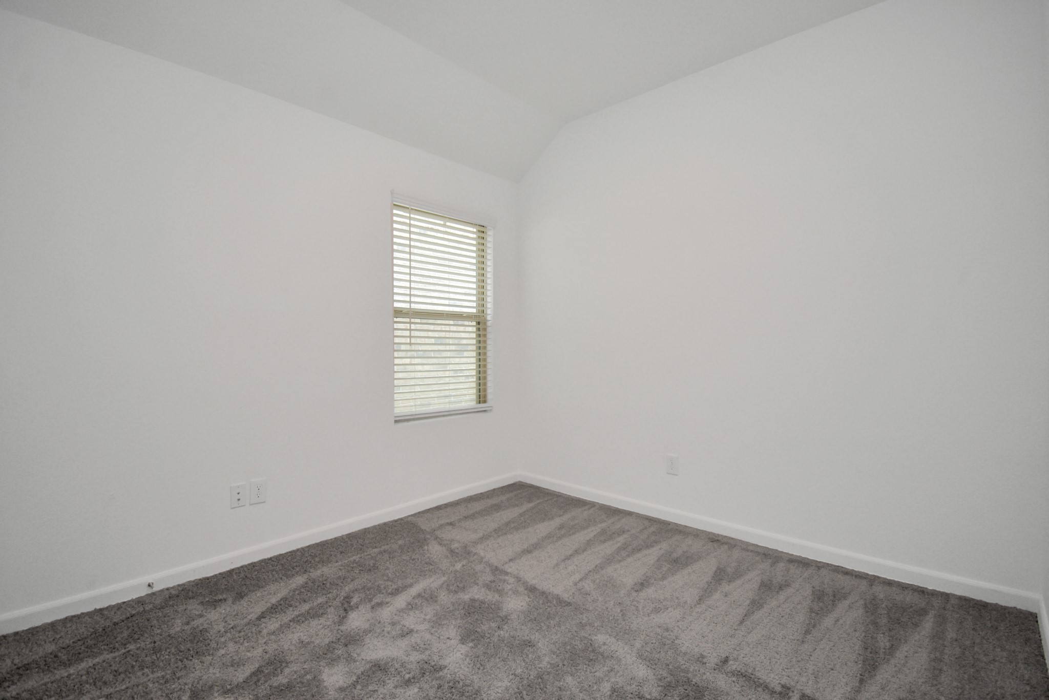 15826 Menlow Bend Drive Property Photo 24