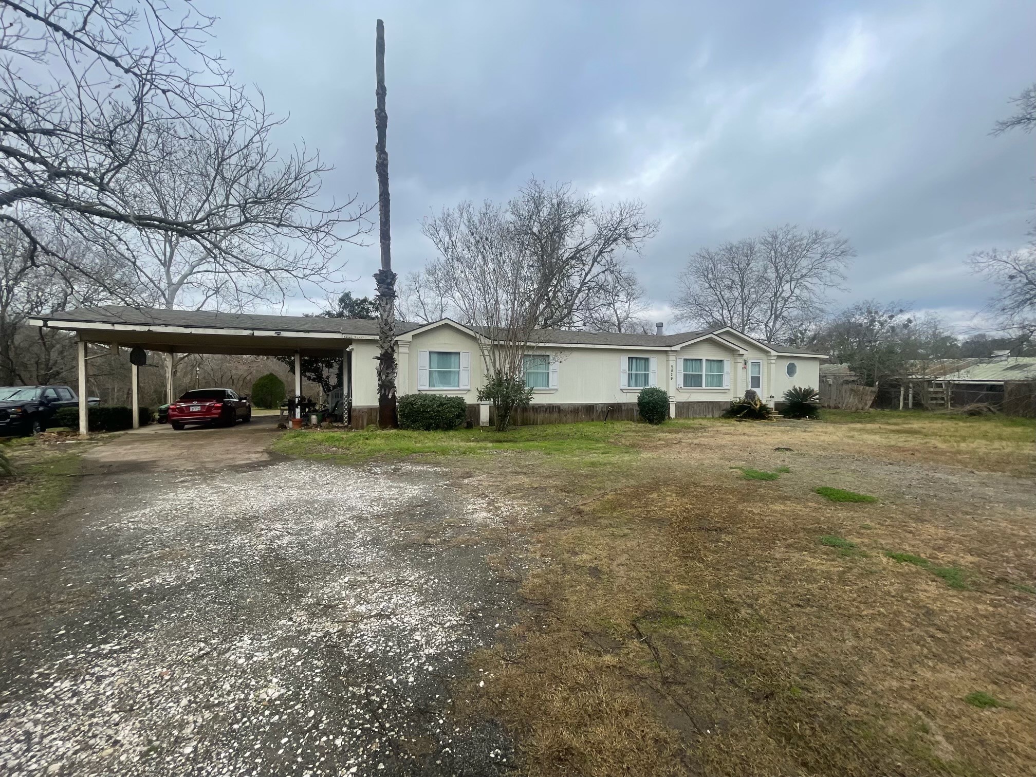 5029, 5027,5025 Skinner Lane Property Photo 1