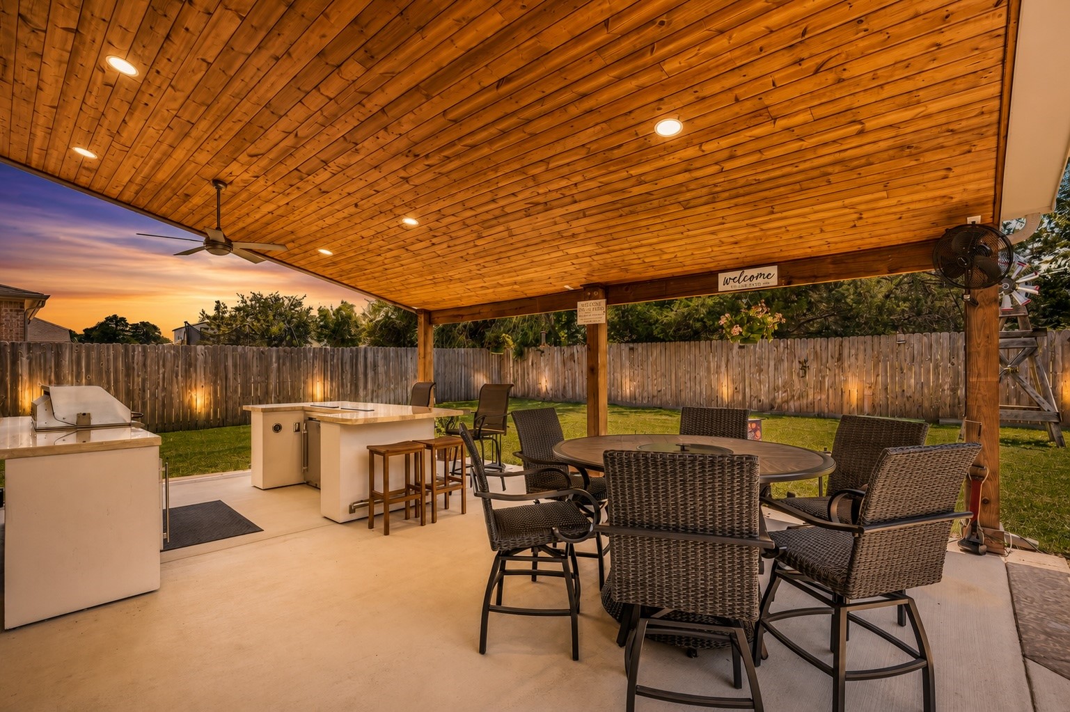 13859 Shoreline Drive Property Photo 2