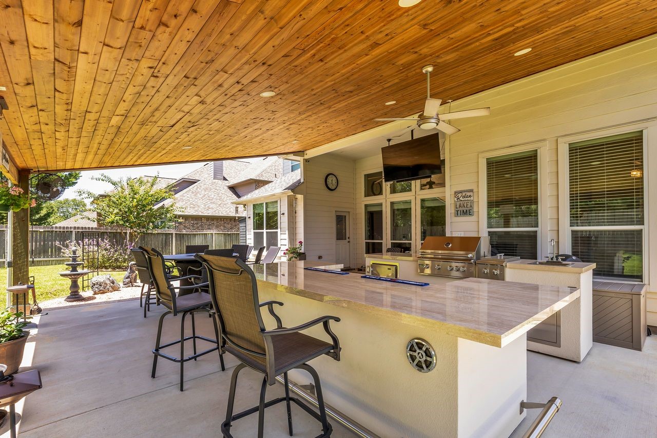 13859 Shoreline Drive Property Photo 6