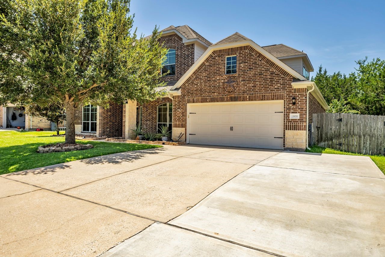13859 Shoreline Drive Property Photo 8