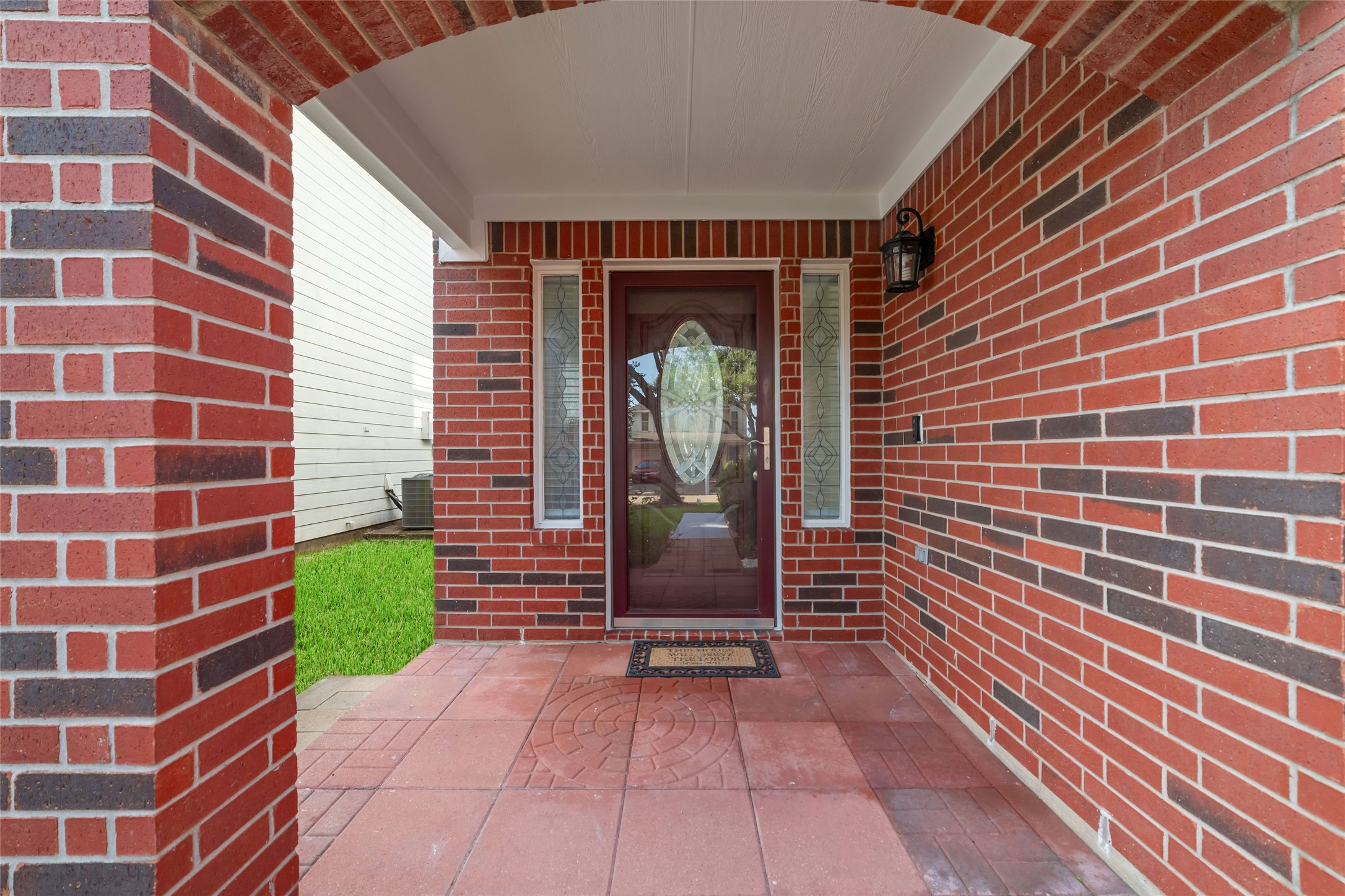 14207 Beech Glen Drive Property Photo 3