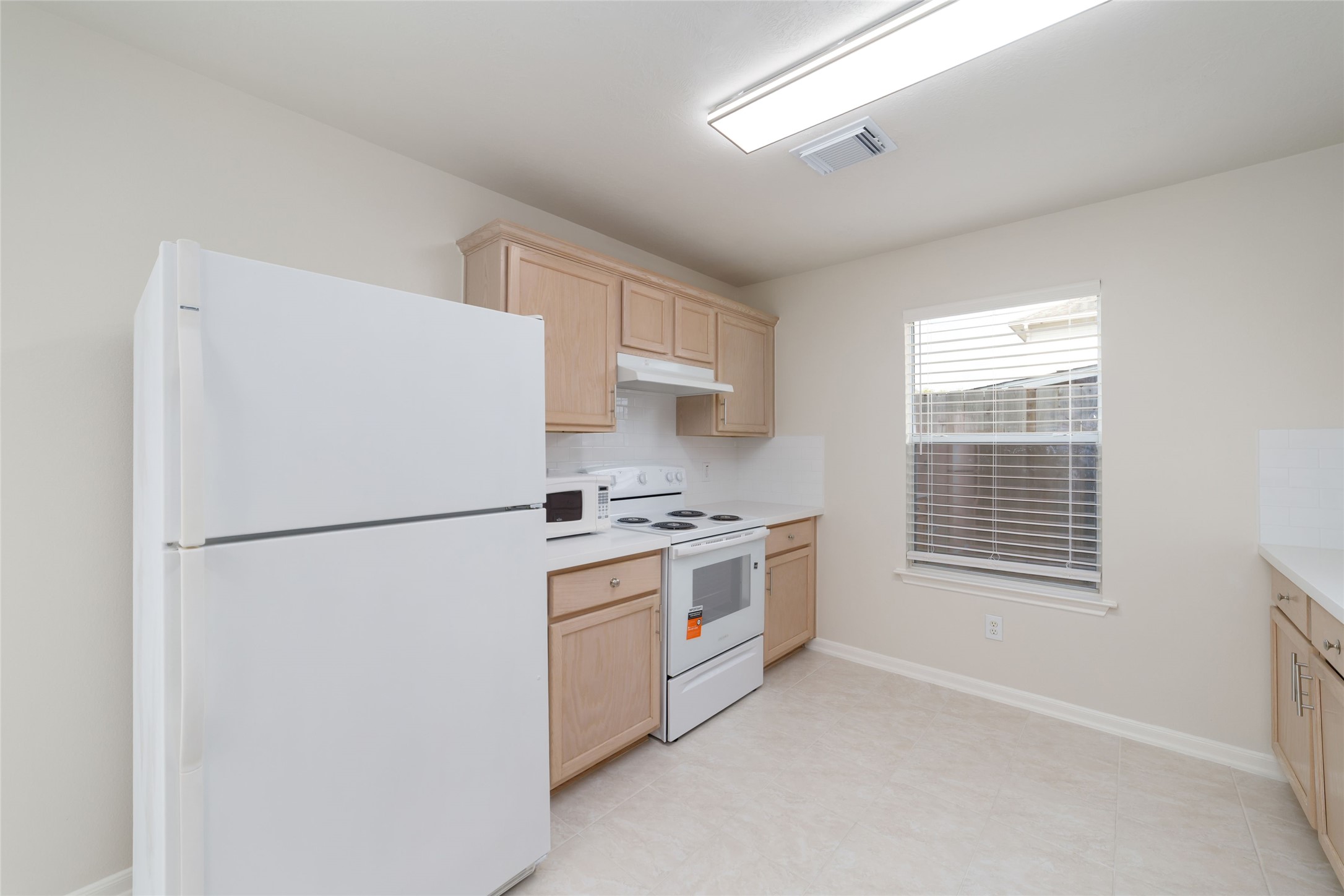 14207 Beech Glen Drive Property Photo 11