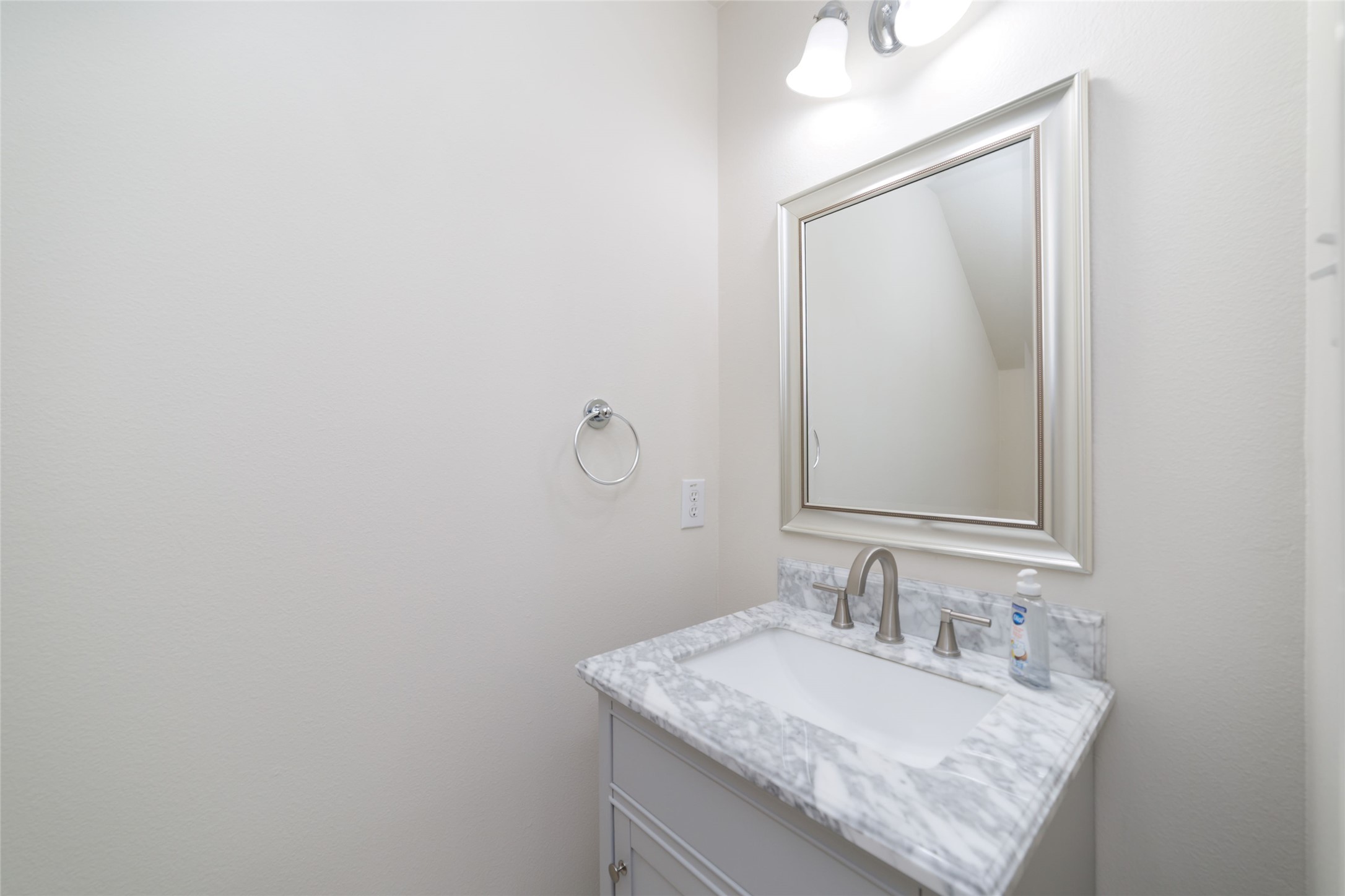 14207 Beech Glen Drive Property Photo 13
