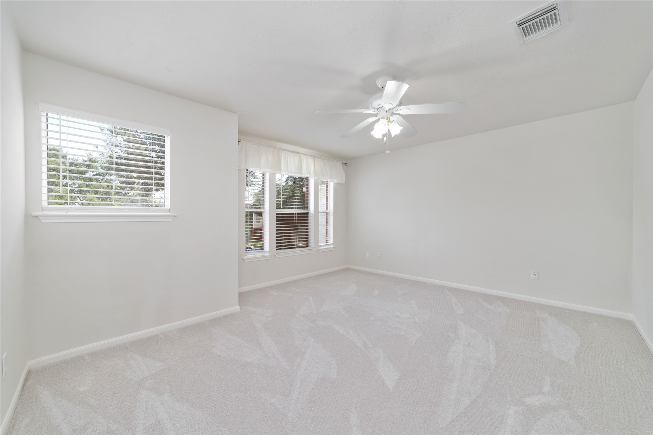 14207 Beech Glen Drive Property Photo 18