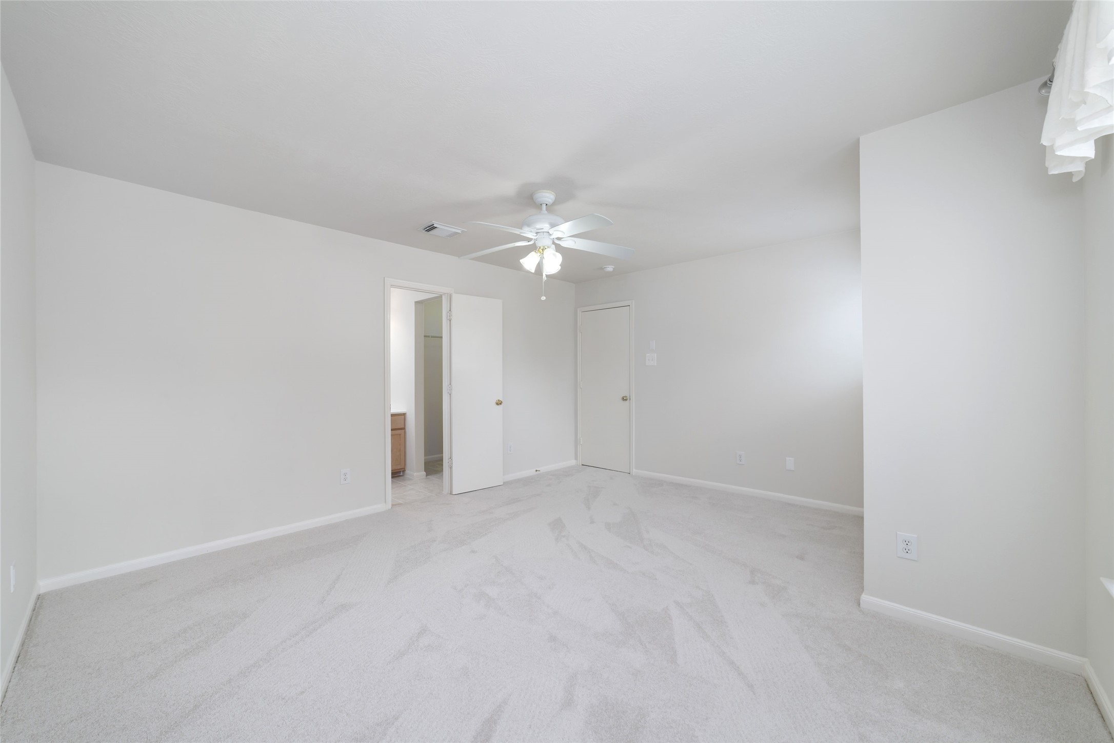 14207 Beech Glen Drive Property Photo 19